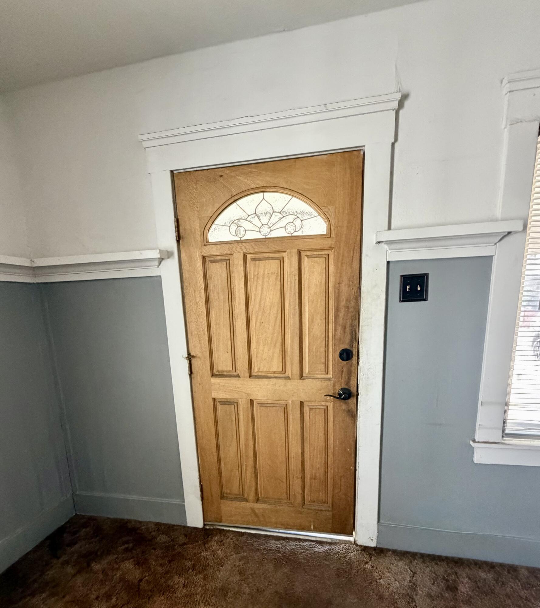 206 S Bradley Ct, Visalia, CA 93292