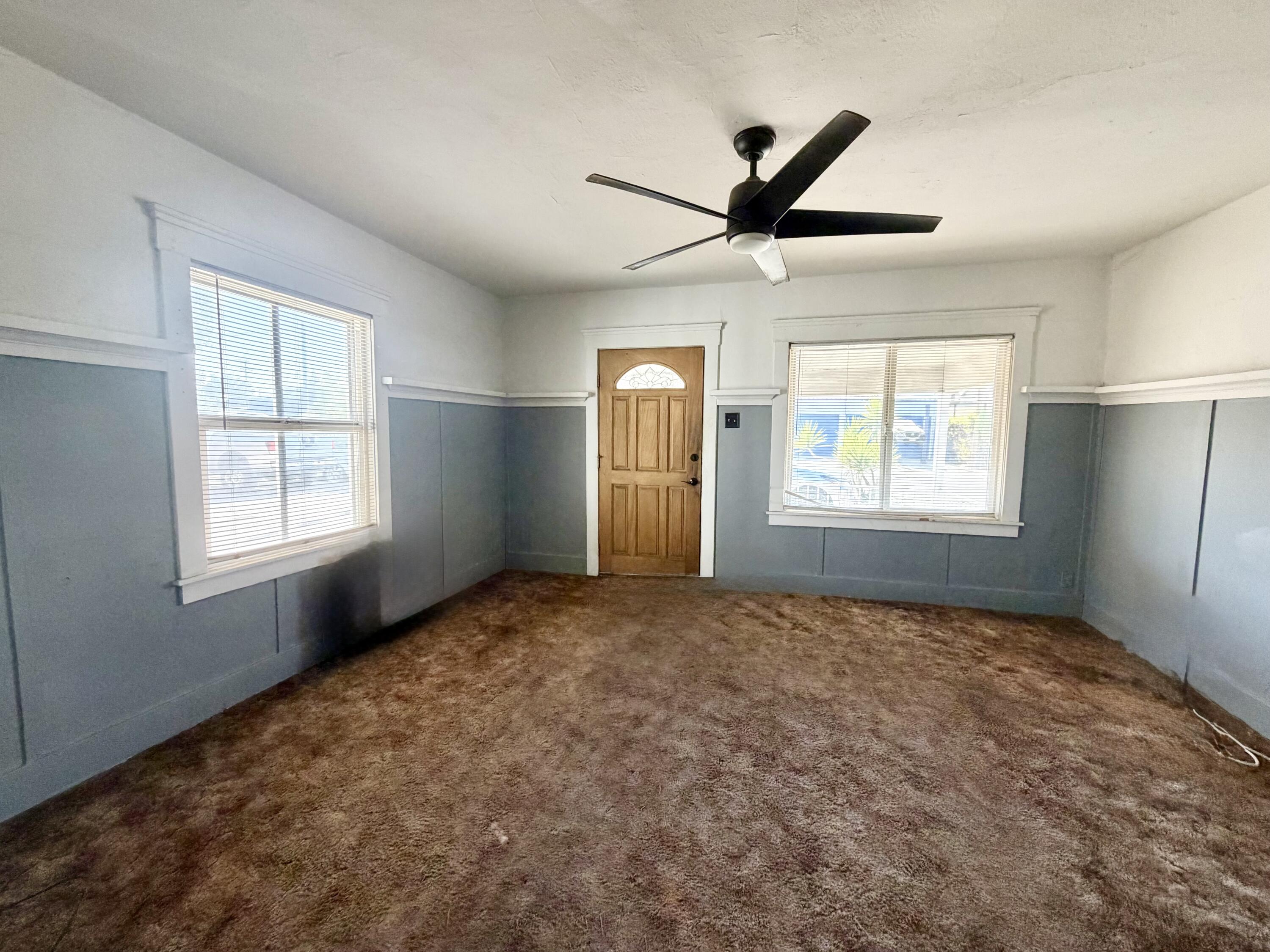 206 S Bradley Ct, Visalia, CA 93292