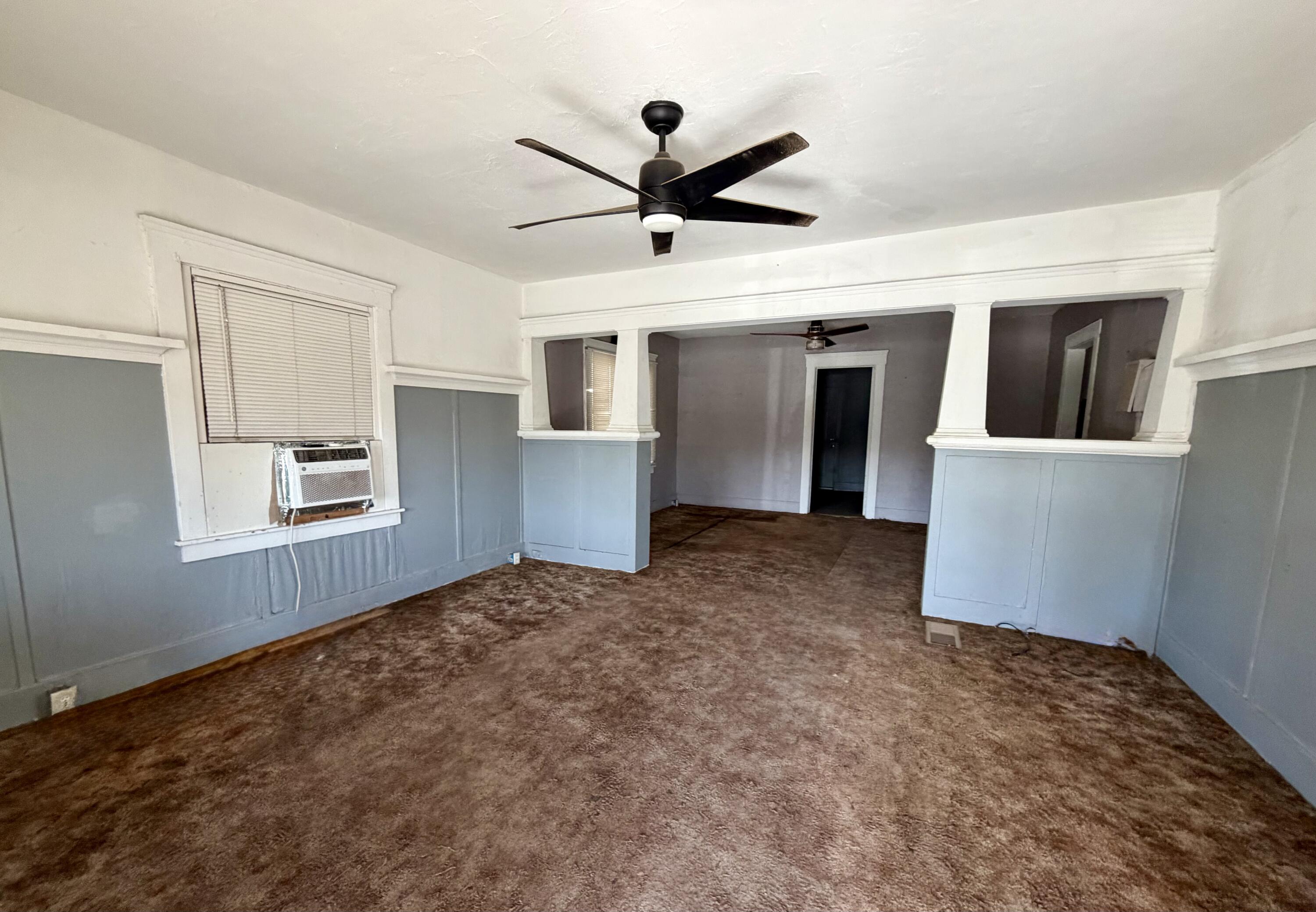 206 S Bradley Ct, Visalia, CA 93292