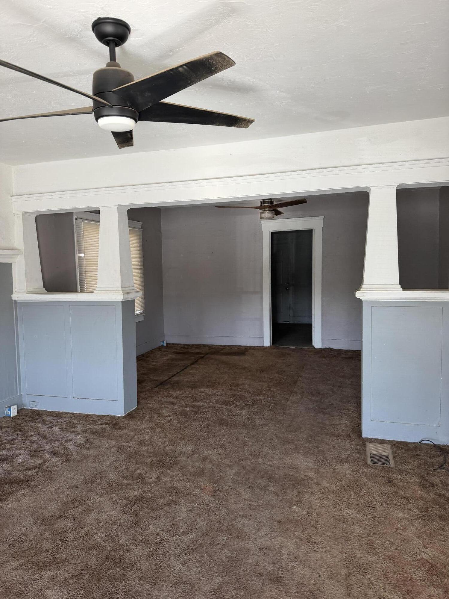 206 S Bradley Ct, Visalia, CA 93292
