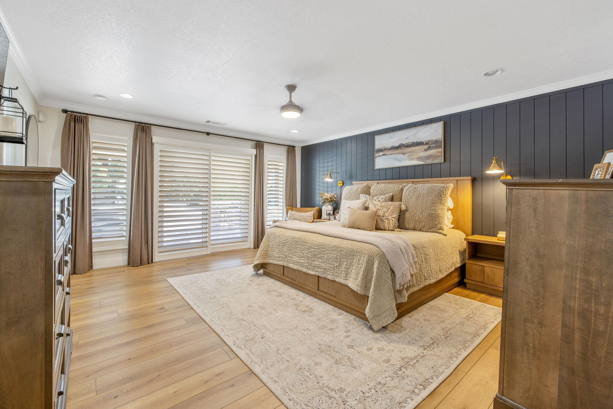 587 E Camelia Ave, Tulare, CA 93274
