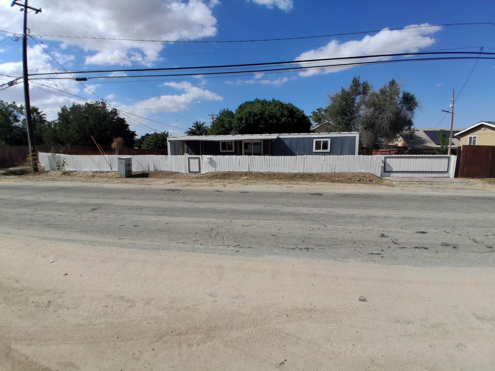 216 Pico St, Taft, CA 93268
