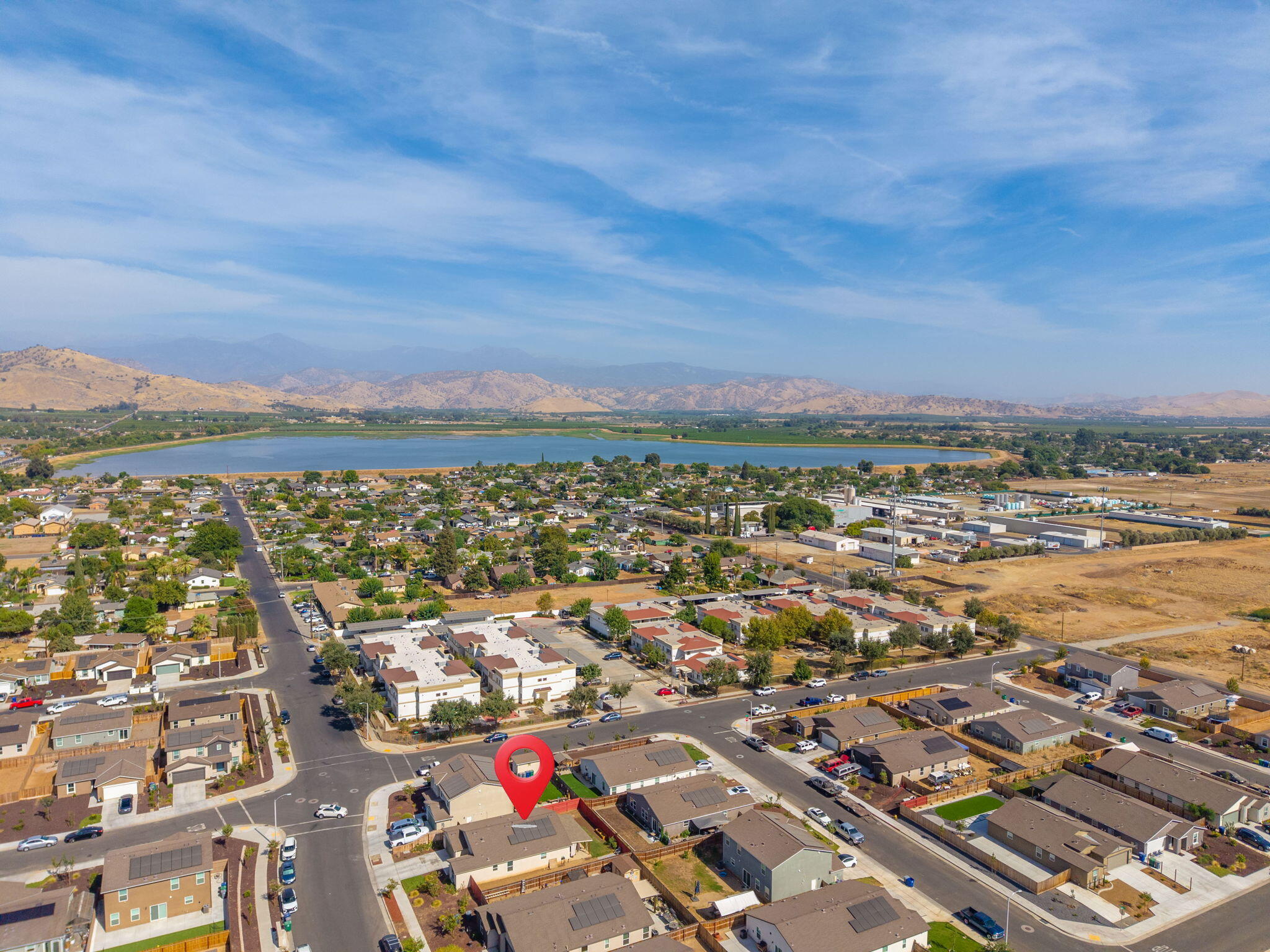 545 W Bravo Ave, Woodlake, CA 93286
