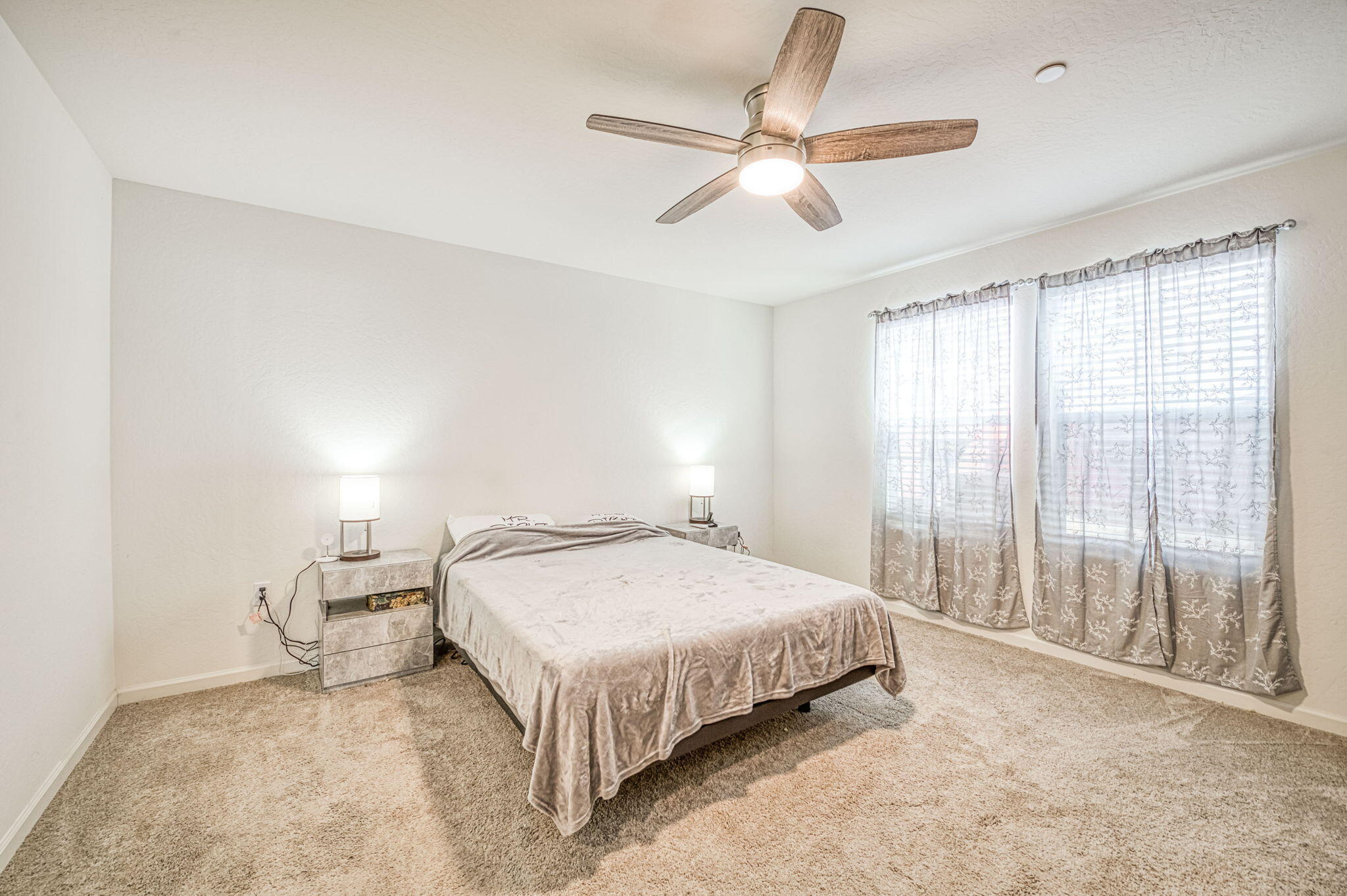 545 W Bravo Ave, Woodlake, CA 93286