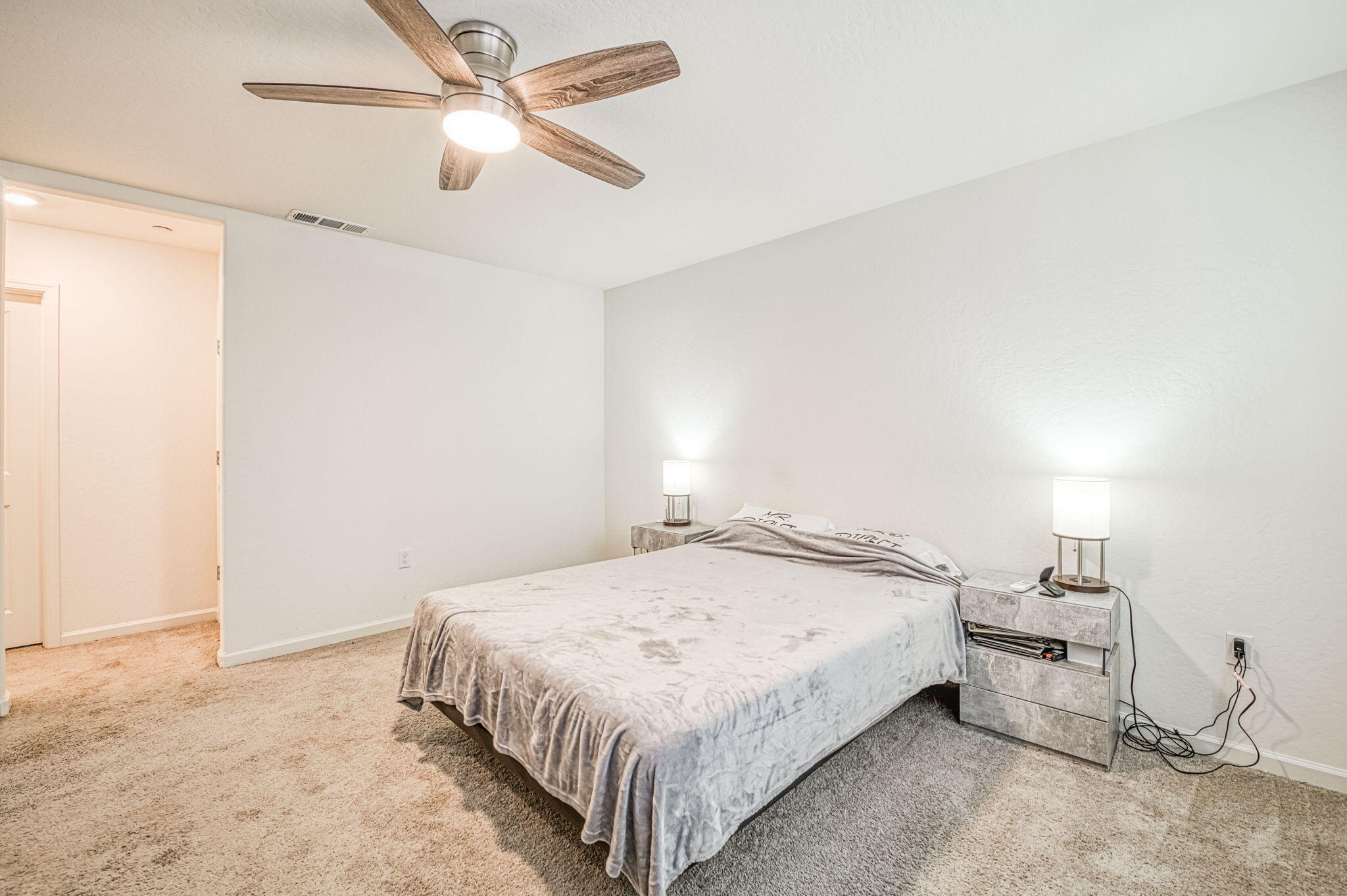 545 W Bravo Ave, Woodlake, CA 93286