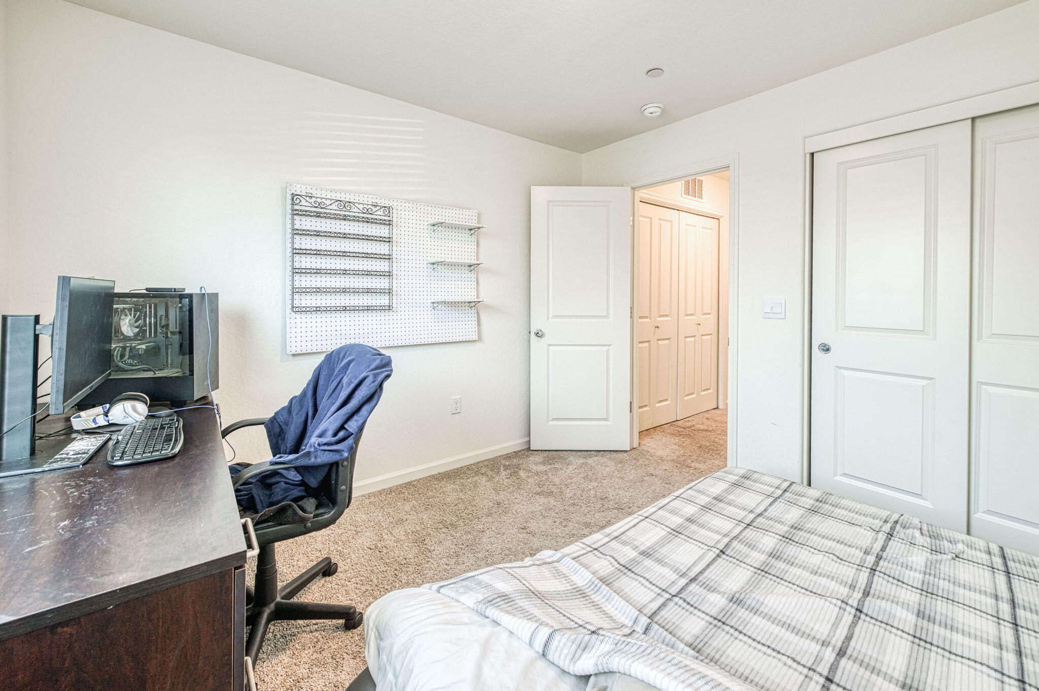 545 W Bravo Ave, Woodlake, CA 93286