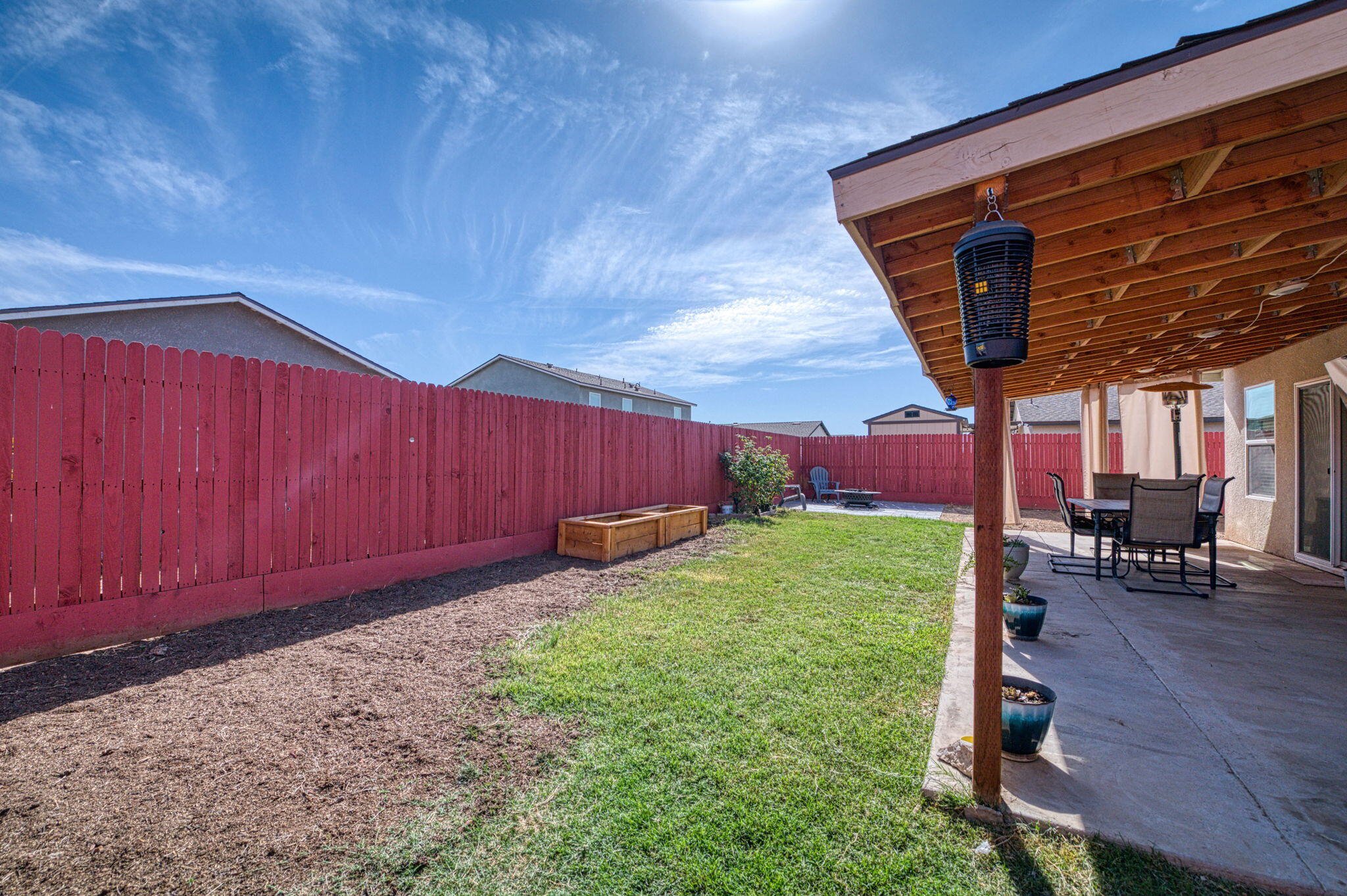 545 W Bravo Ave, Woodlake, CA 93286