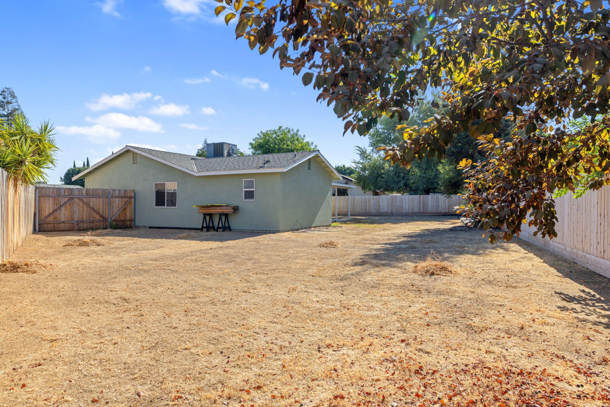 536 Cosart Ct, Exeter, CA 93221