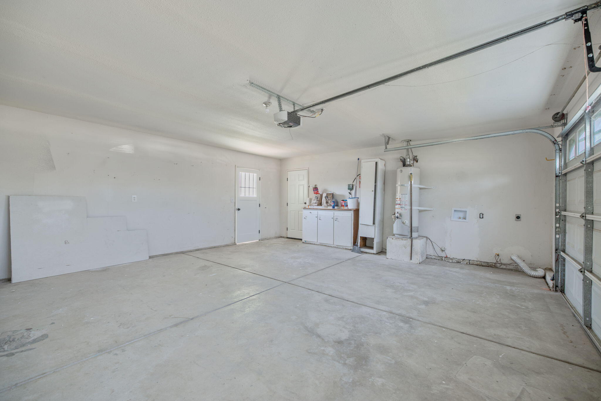 536 Cosart Ct, Exeter, CA 93221