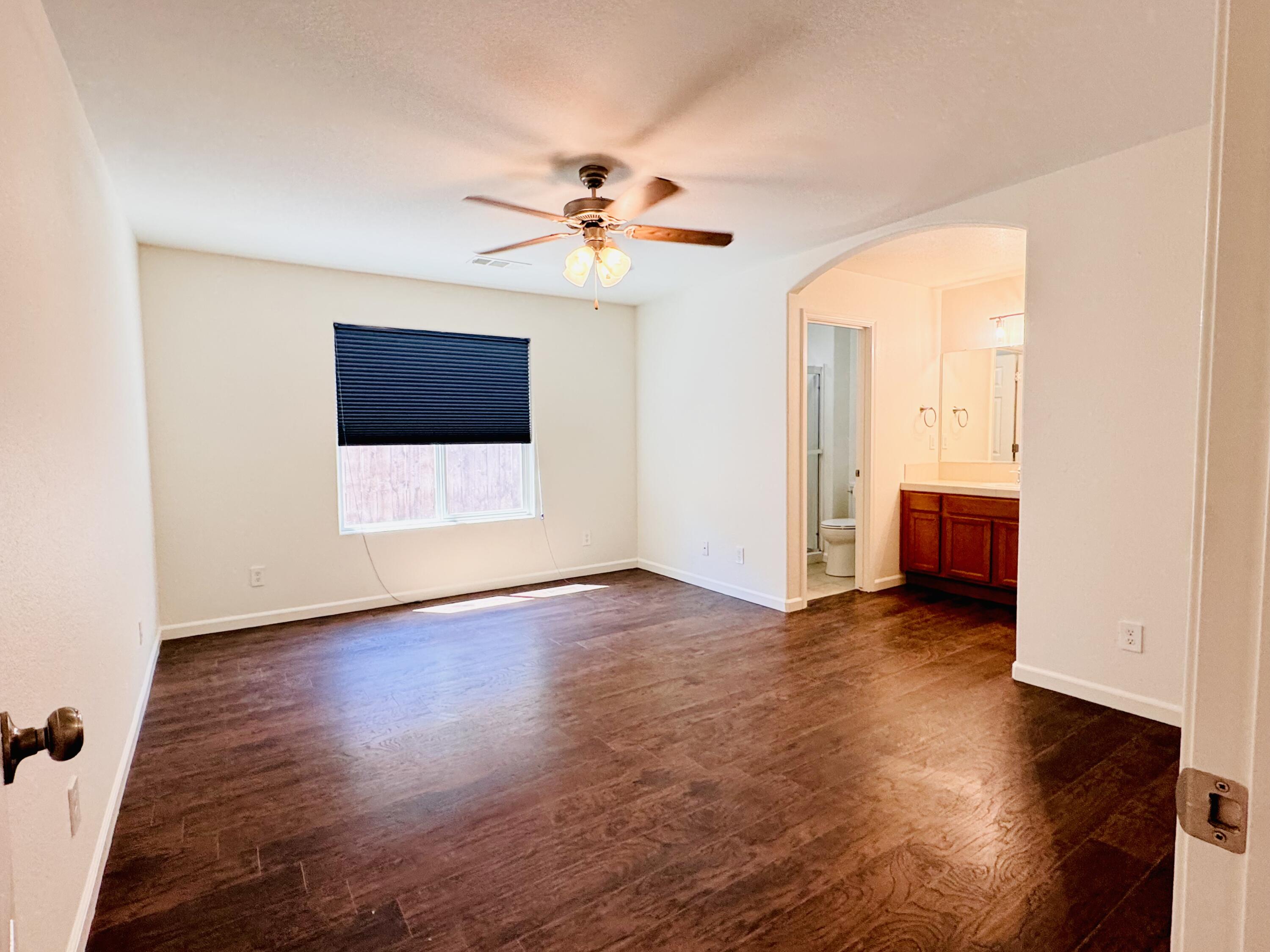 5824 E Kaviland Ave, Fresno, CA 93727