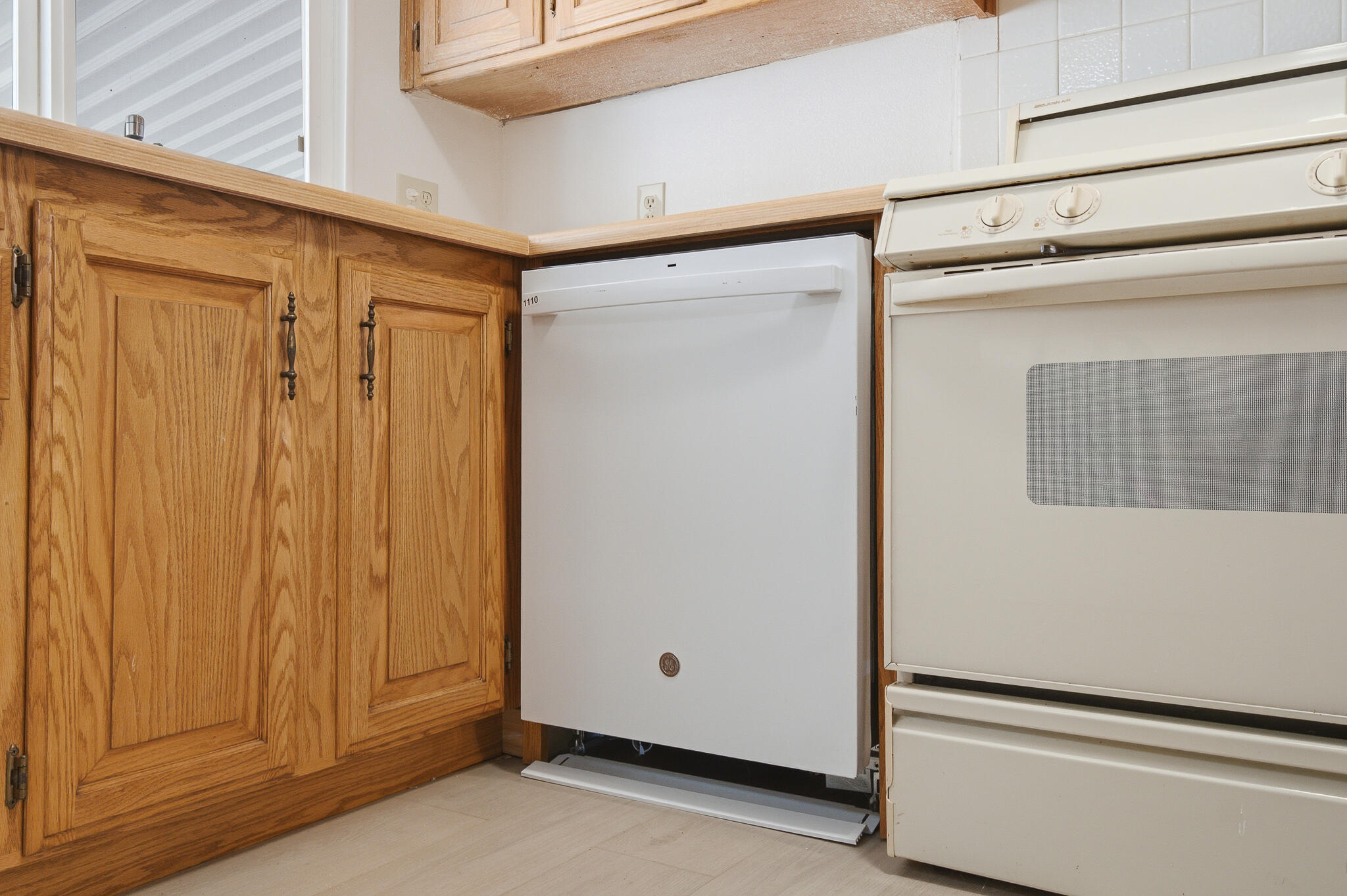 2627 W Midvalley Ave #141, Visalia, CA 93277