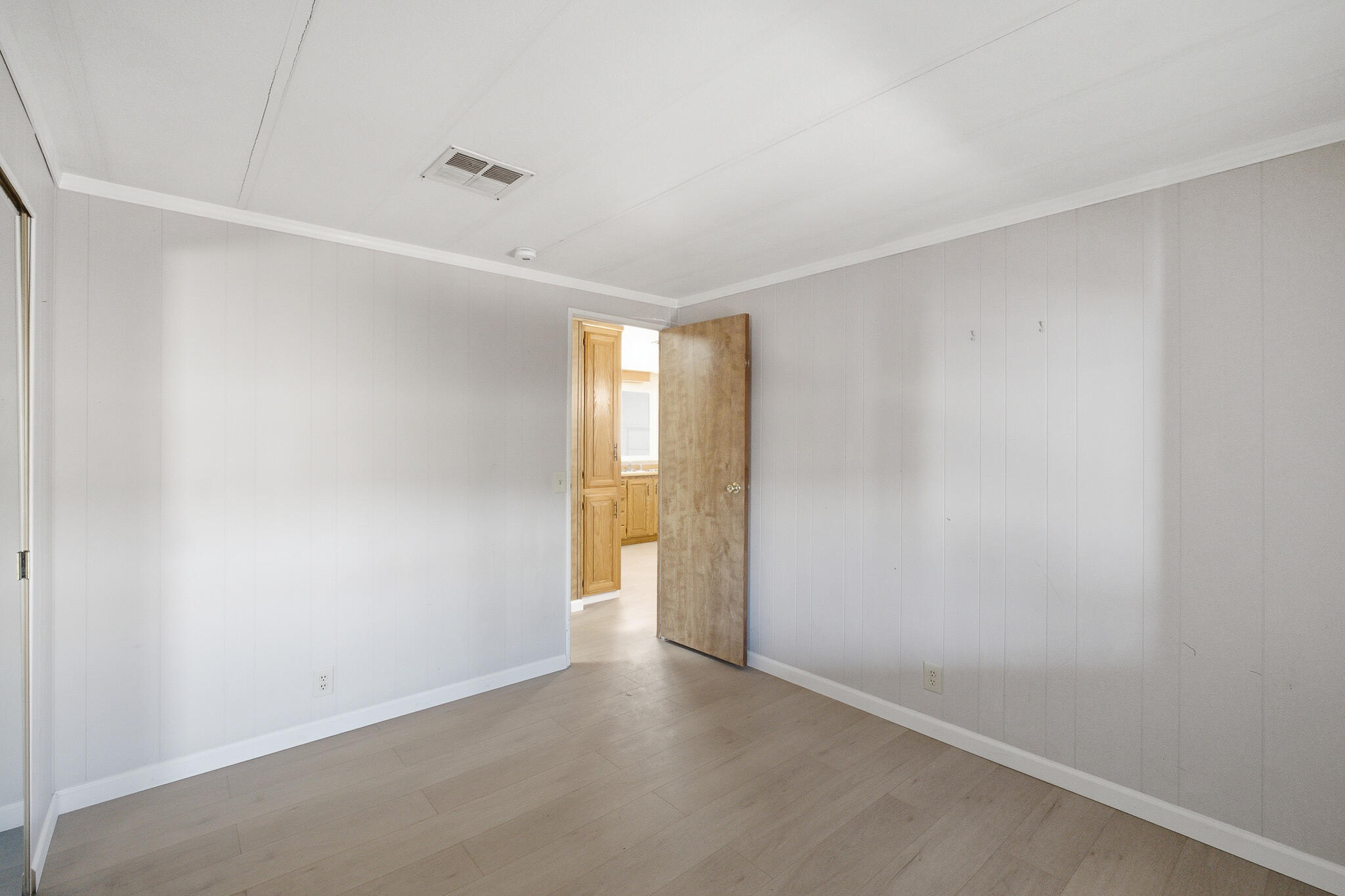 2627 W Midvalley Ave #141, Visalia, CA 93277
