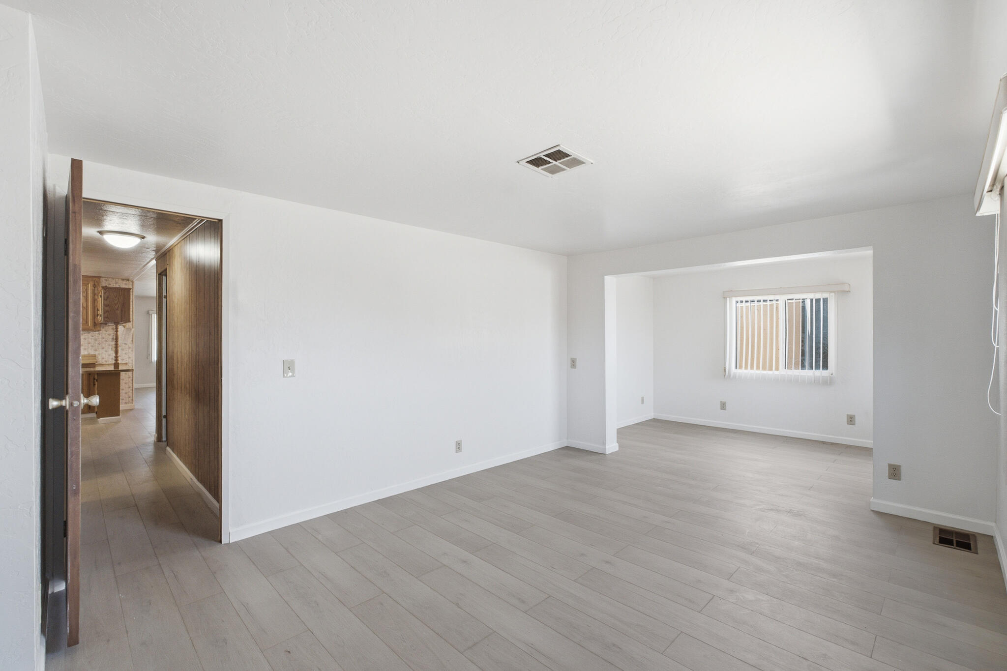 2627 W Midvalley Ave #141, Visalia, CA 93277