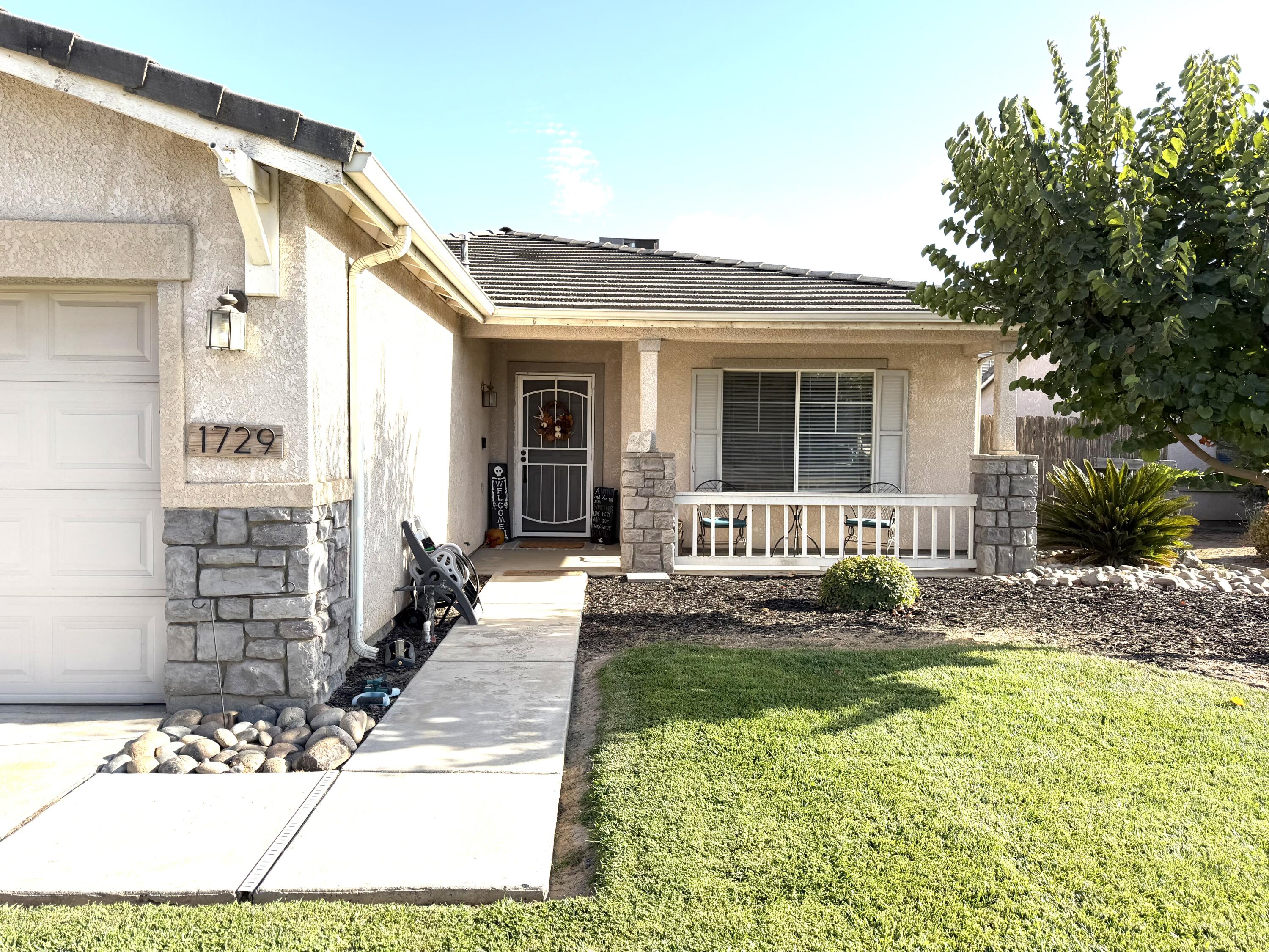 1729 E Monte Verde Ave, Visalia, CA 93292