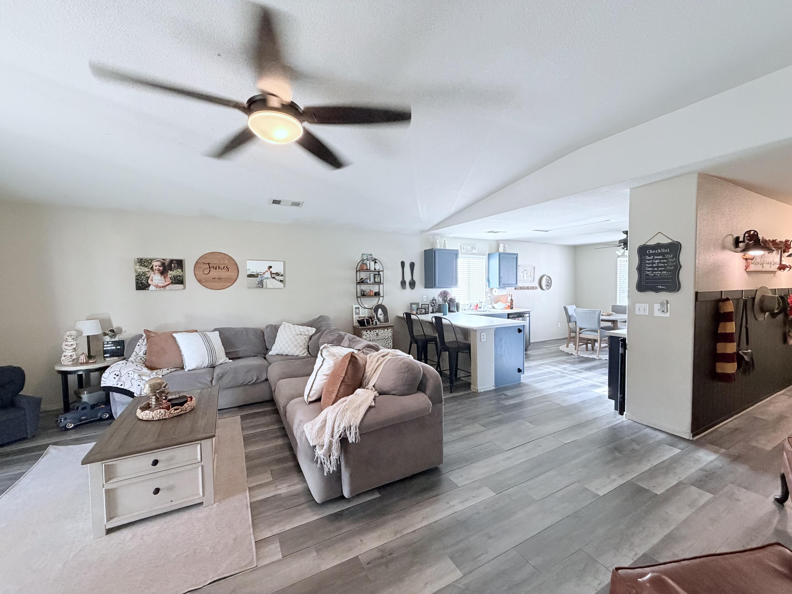 1729 E Monte Verde Ave, Visalia, CA 93292