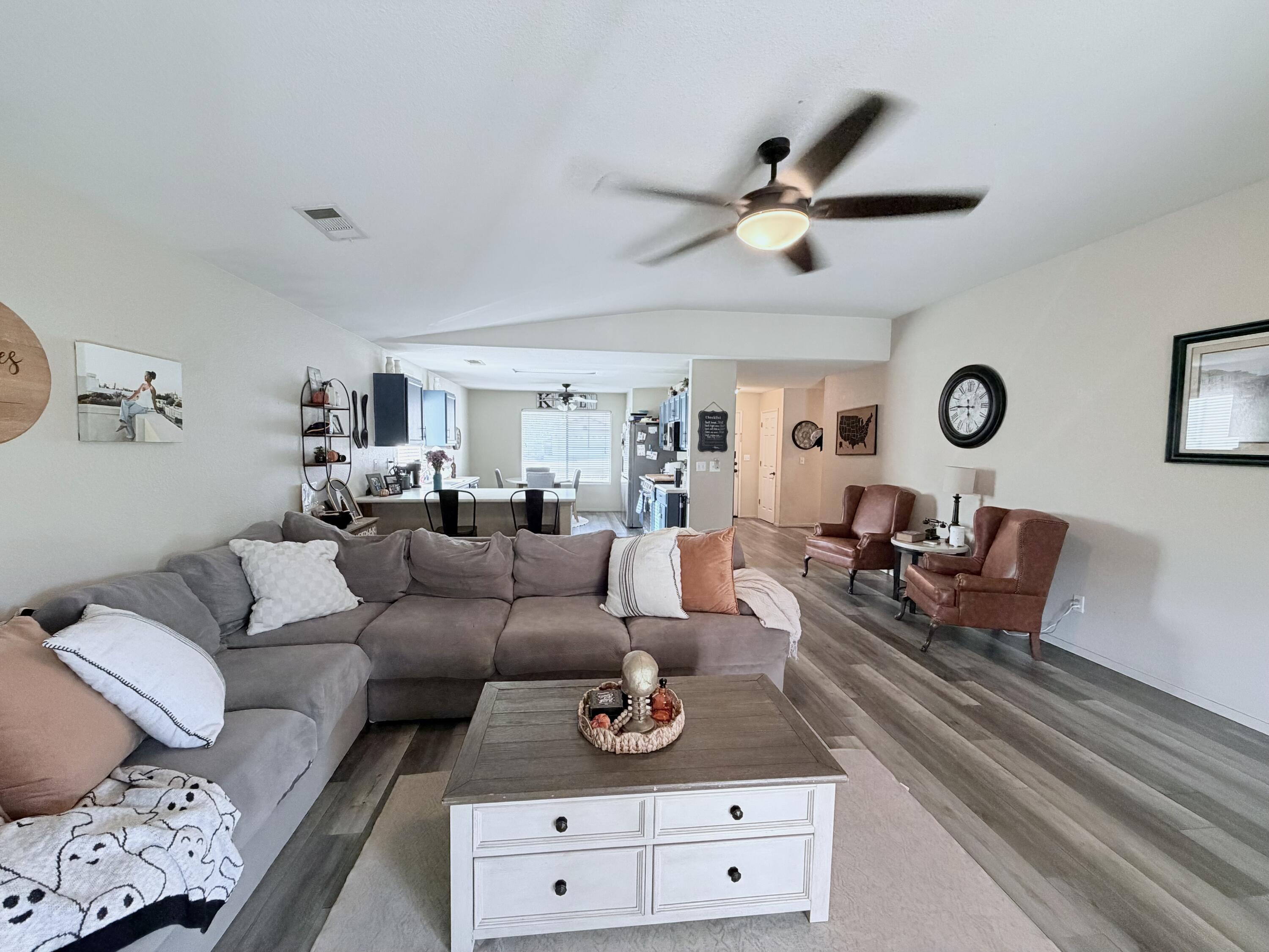 1729 E Monte Verde Ave, Visalia, CA 93292