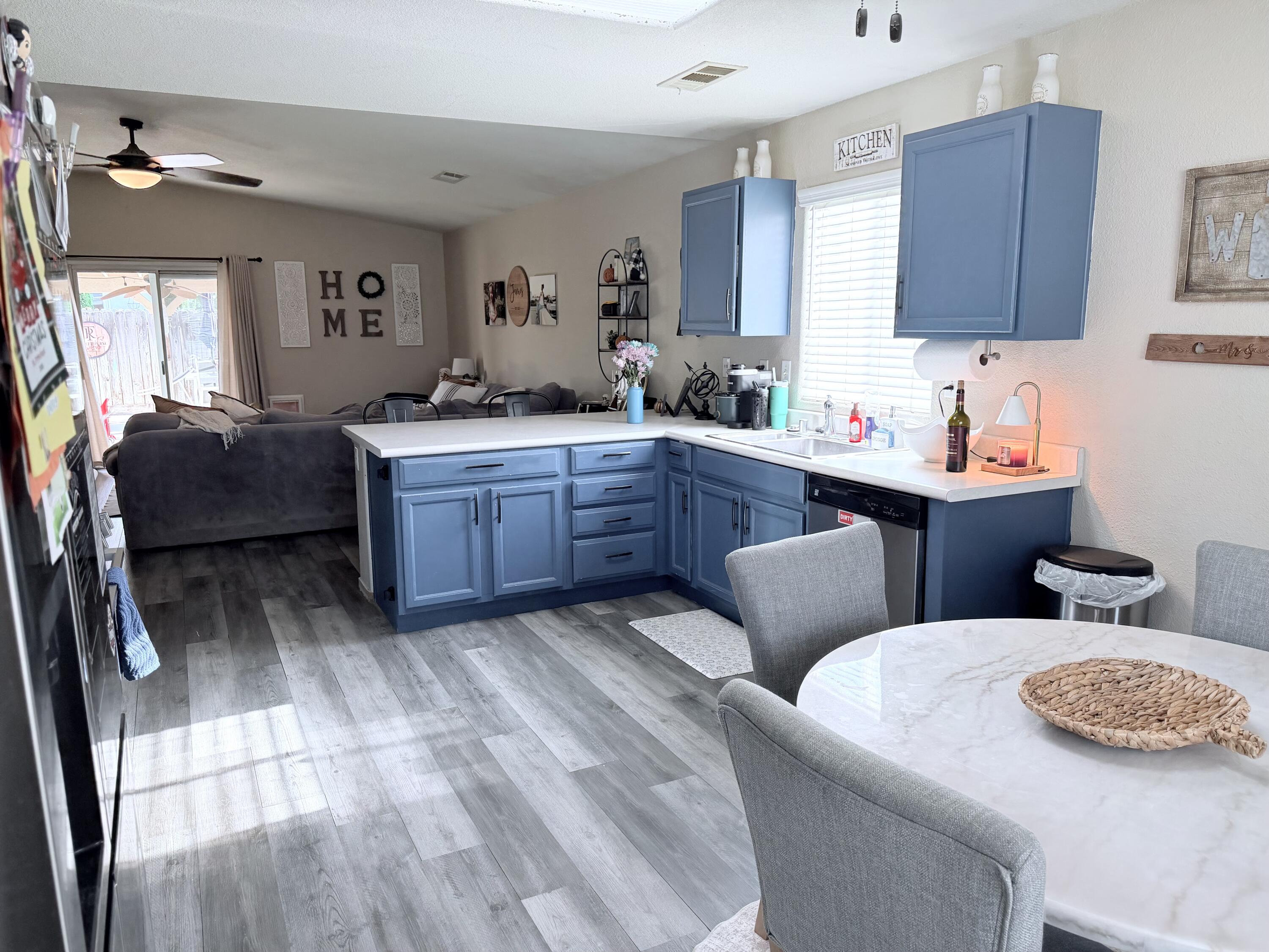 1729 E Monte Verde Ave, Visalia, CA 93292