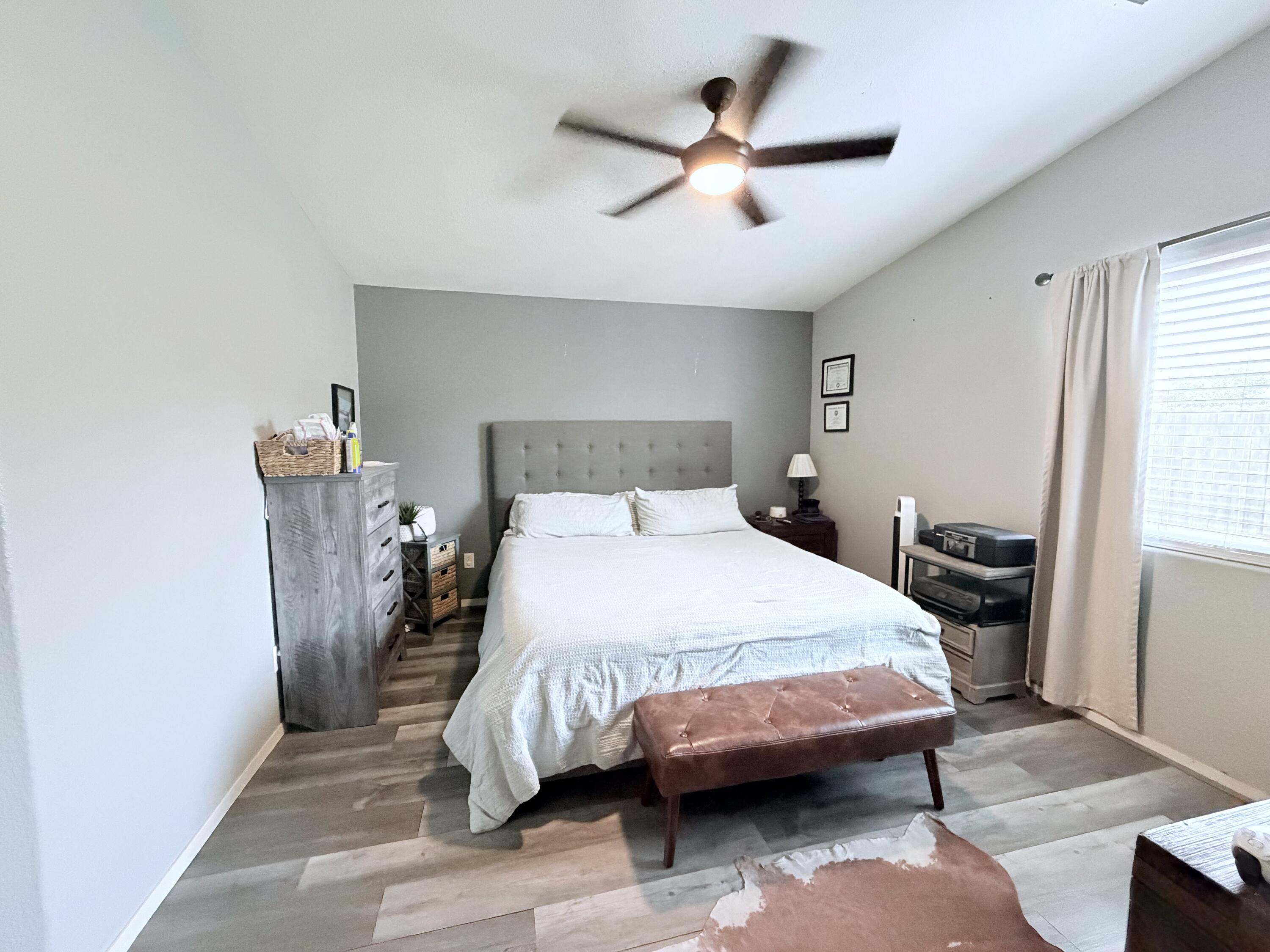 1729 E Monte Verde Ave, Visalia, CA 93292