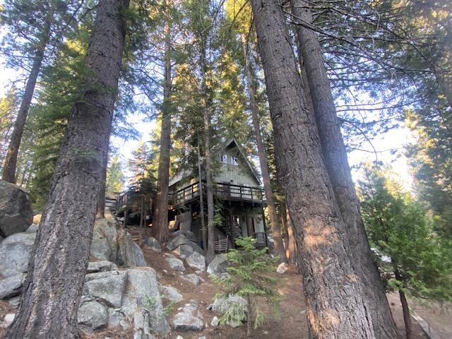 57501 Crest Dr, Springville, CA 93265