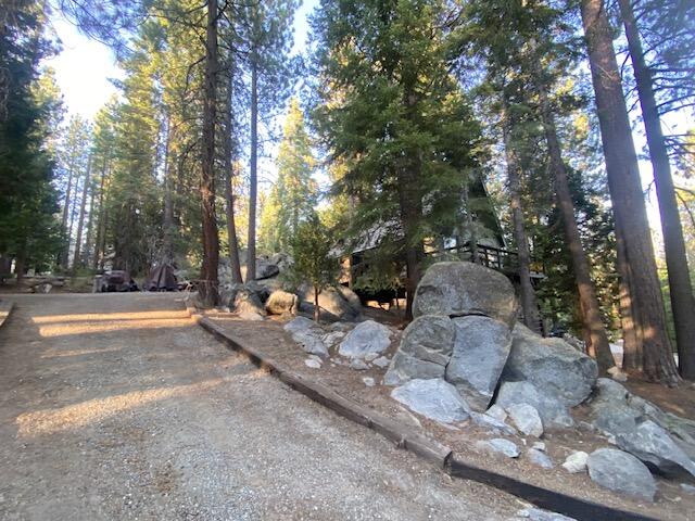 57501 Crest Dr, Springville, CA 93265