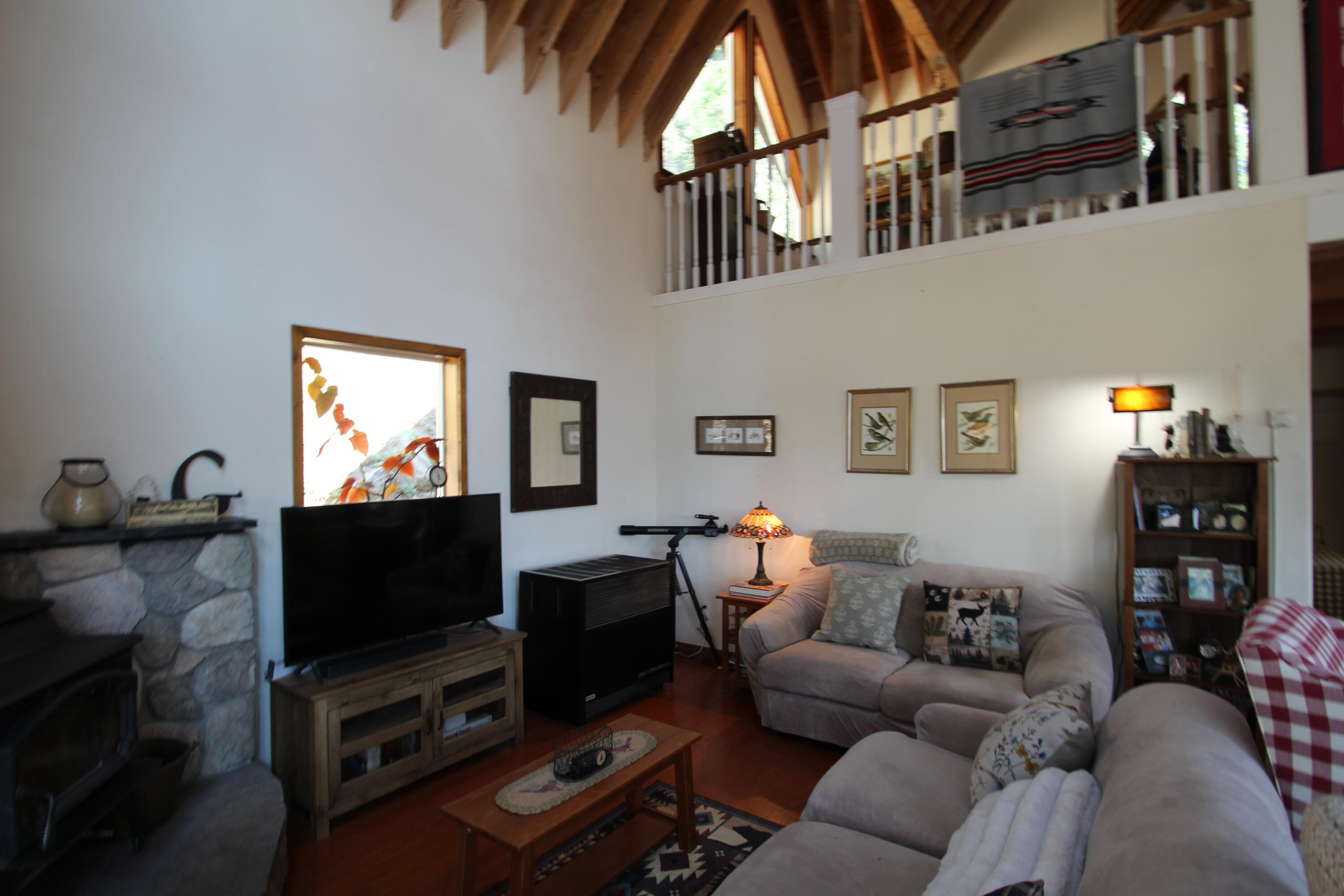 53434 Redwood Dr, Springville, CA 93265