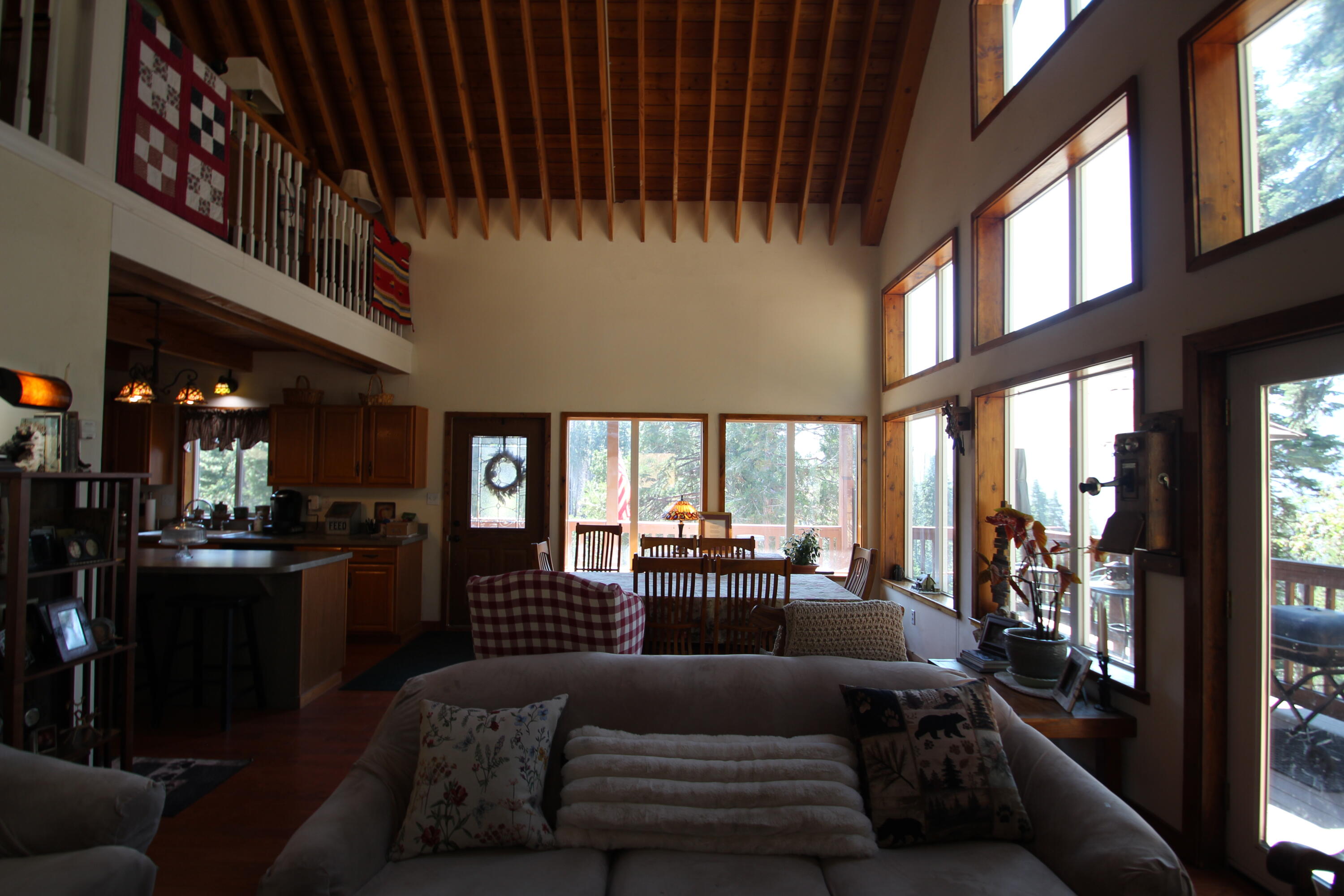 53434 Redwood Dr, Springville, CA 93265