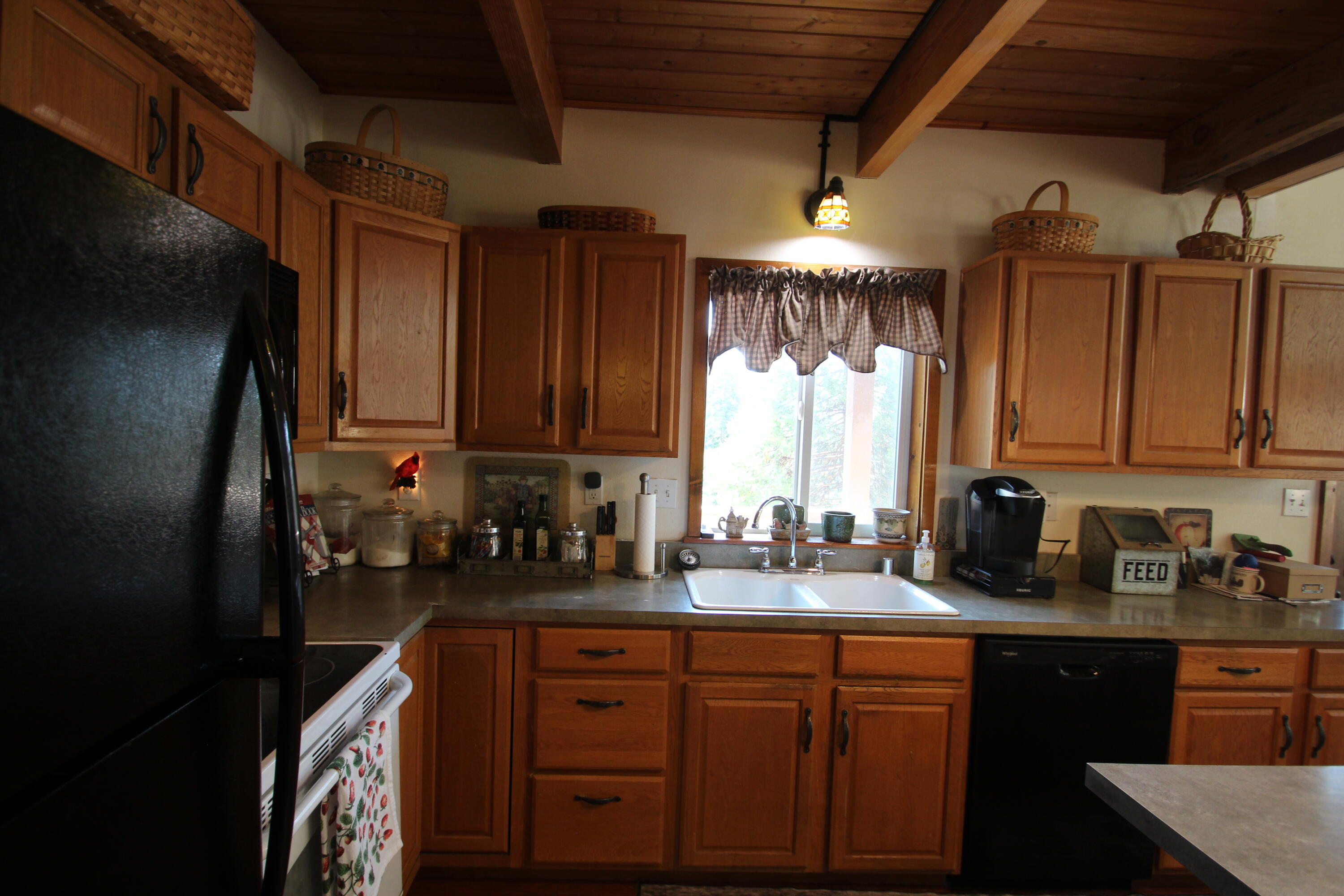 53434 Redwood Dr, Springville, CA 93265