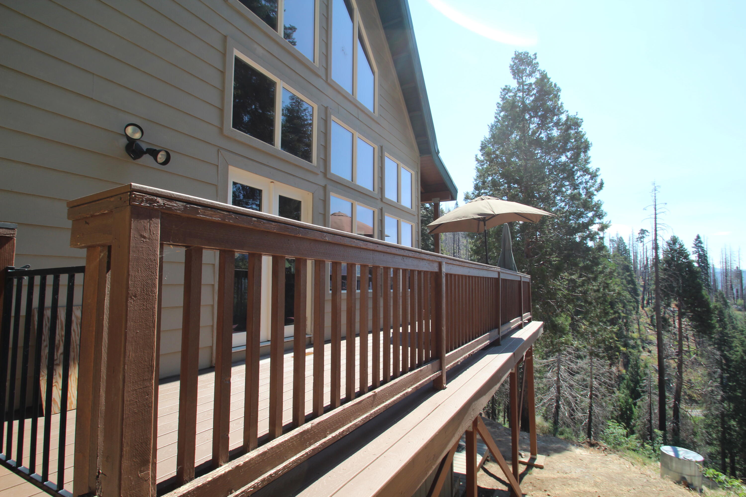 53434 Redwood Dr, Springville, CA 93265