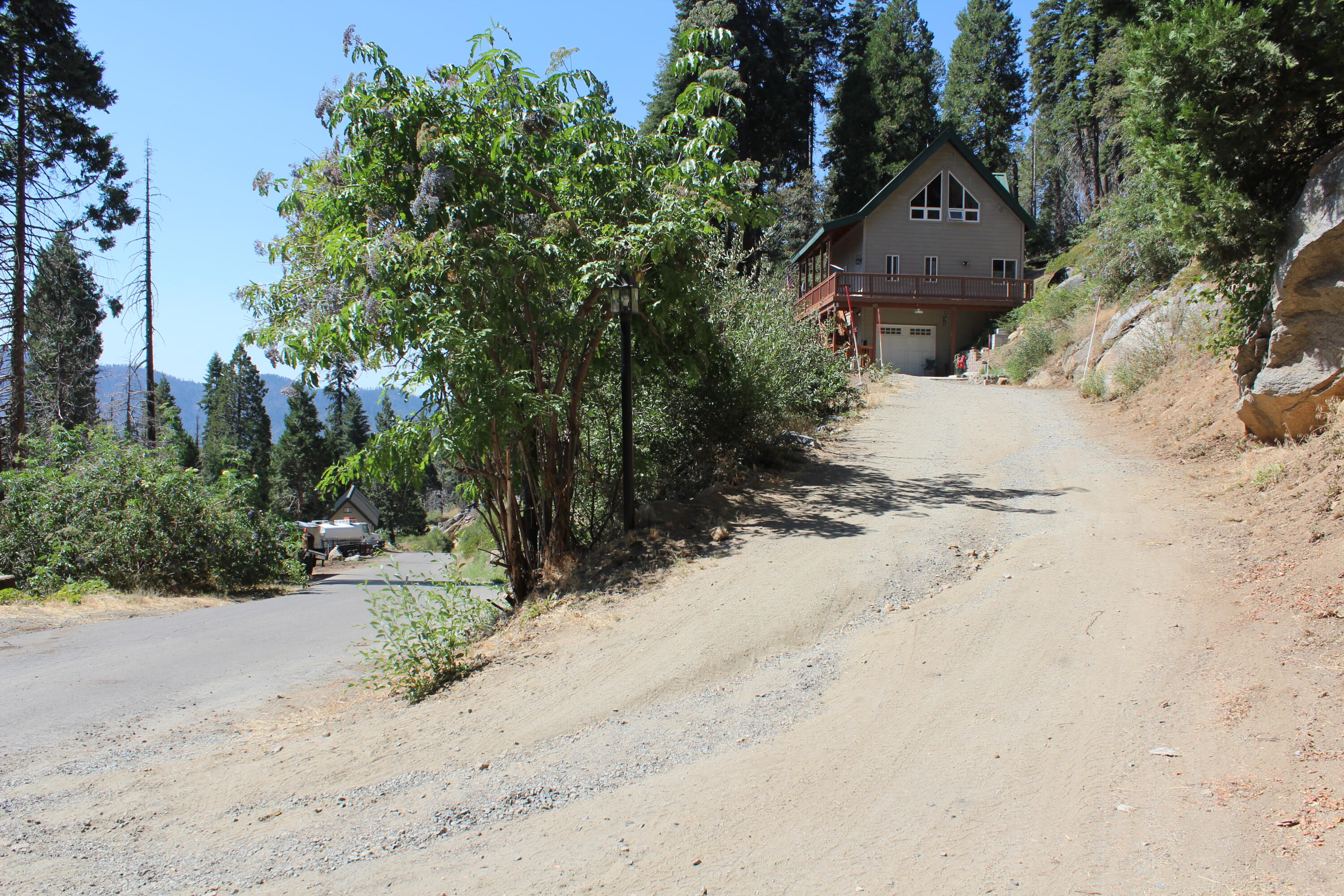 53434 Redwood Dr, Springville, CA 93265