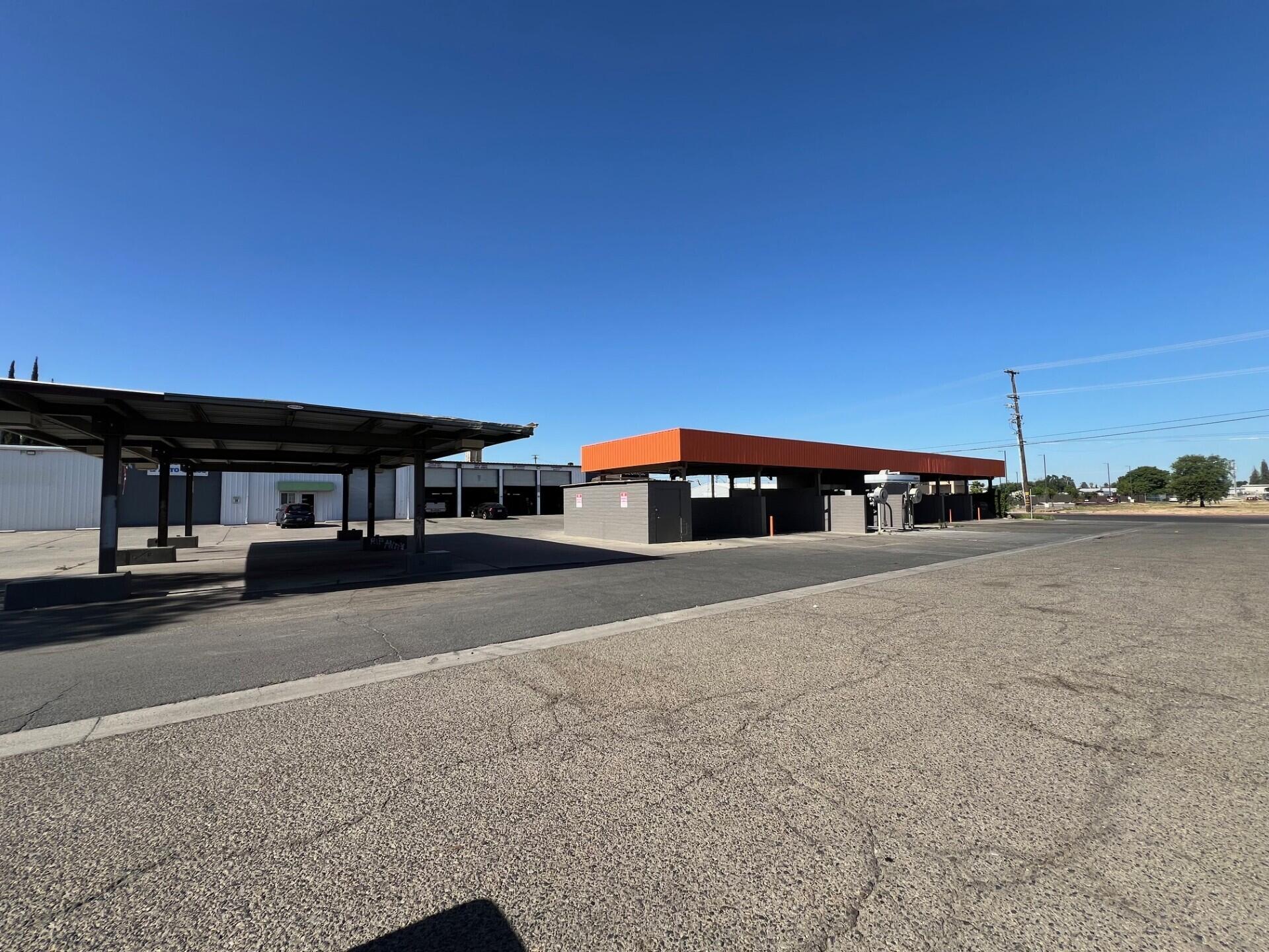 1200 N Ben Maddox Way, Visalia, CA 93292