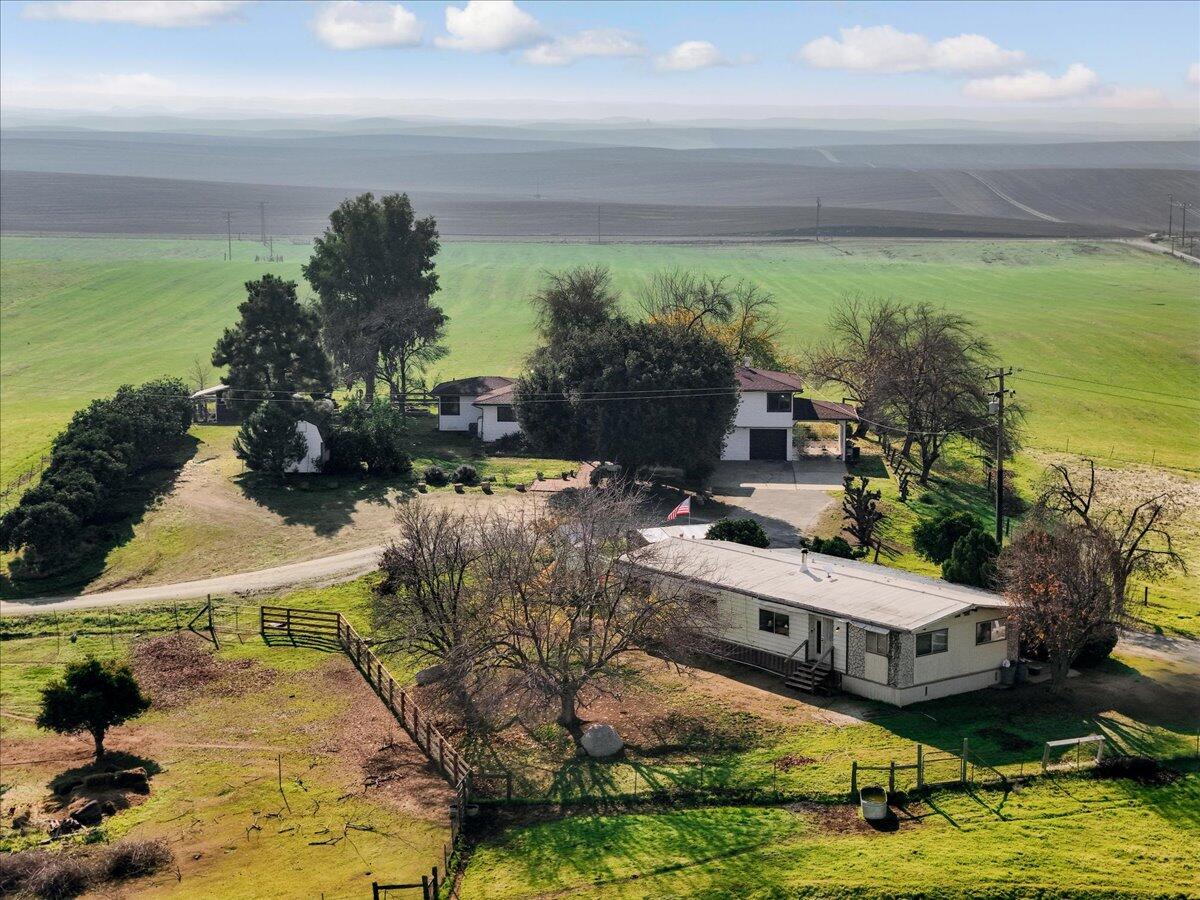 28002 Ave 56, Porterville, CA 93257
