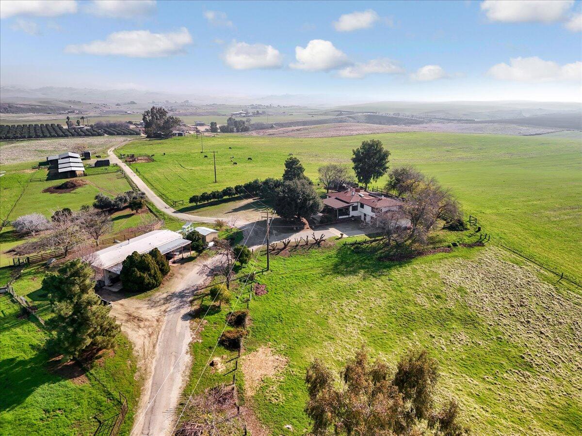 28002 Ave 56, Porterville, CA 93257