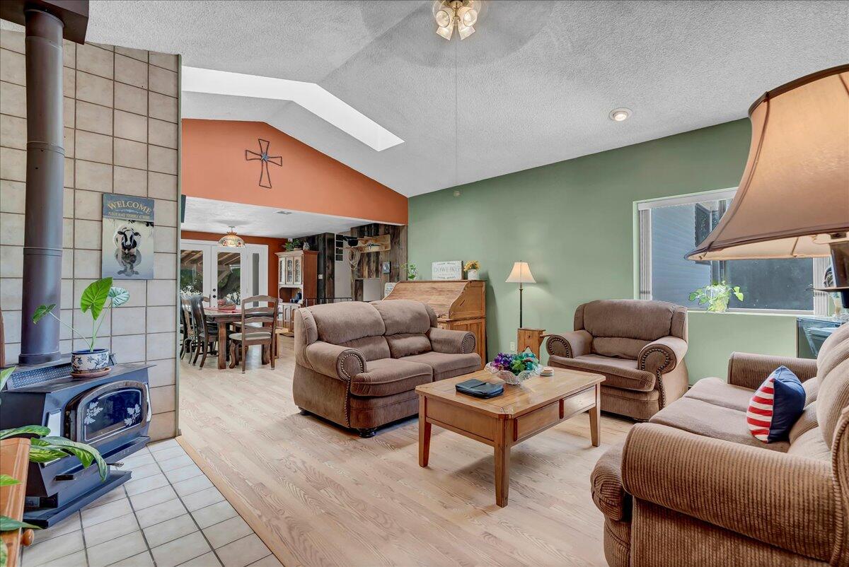 28002 Ave 56, Porterville, CA 93257