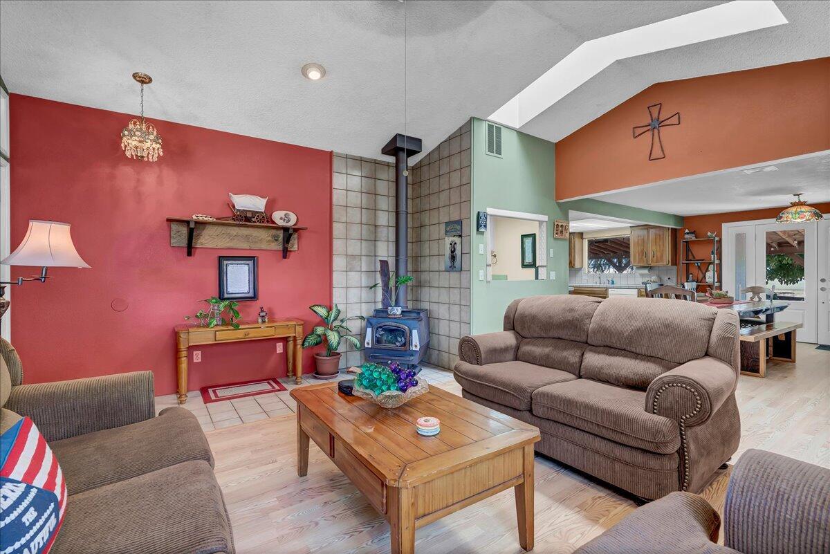 28002 Ave 56, Porterville, CA 93257