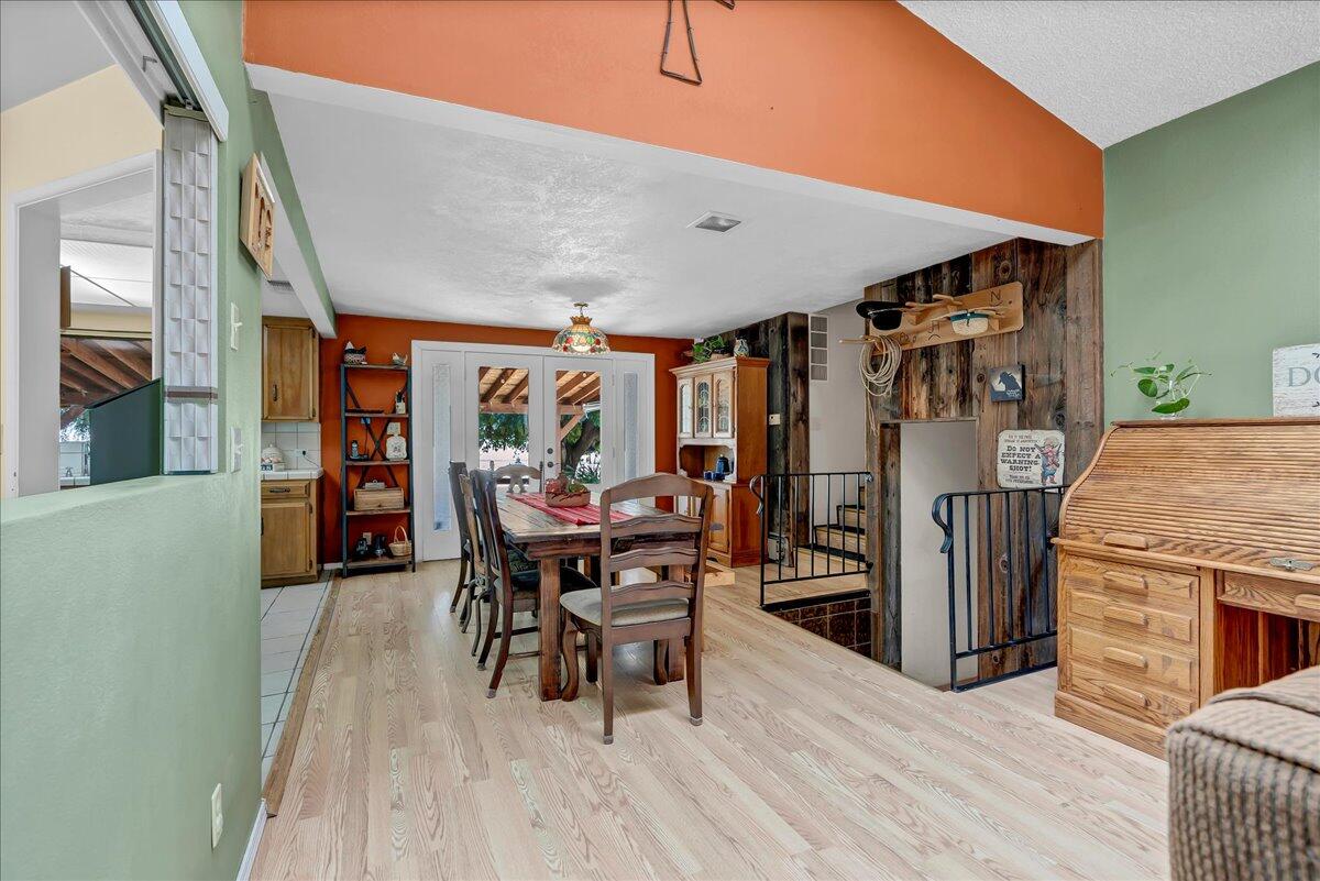28002 Ave 56, Porterville, CA 93257