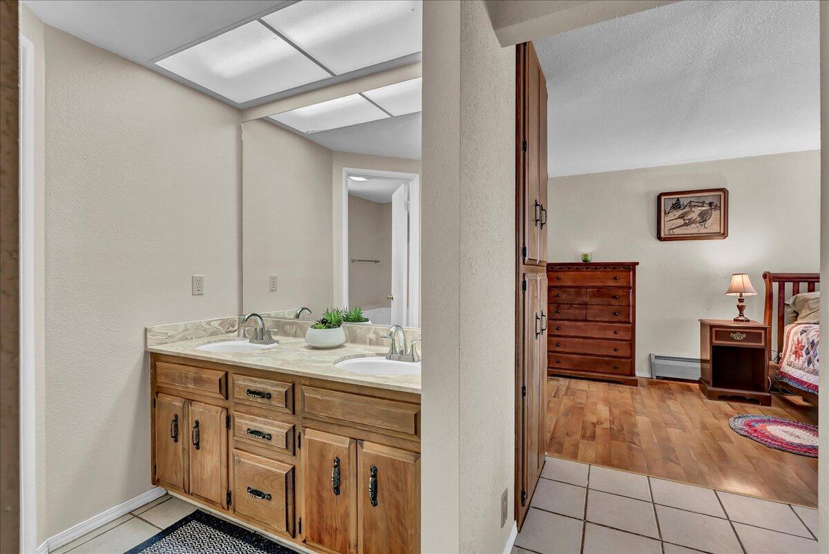 28002 Ave 56, Porterville, CA 93257
