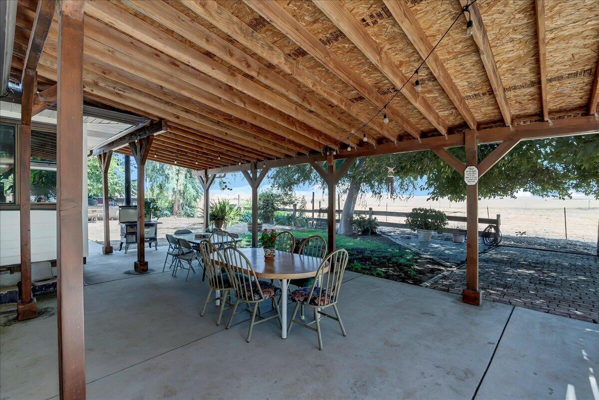 28002 Ave 56, Porterville, CA 93257