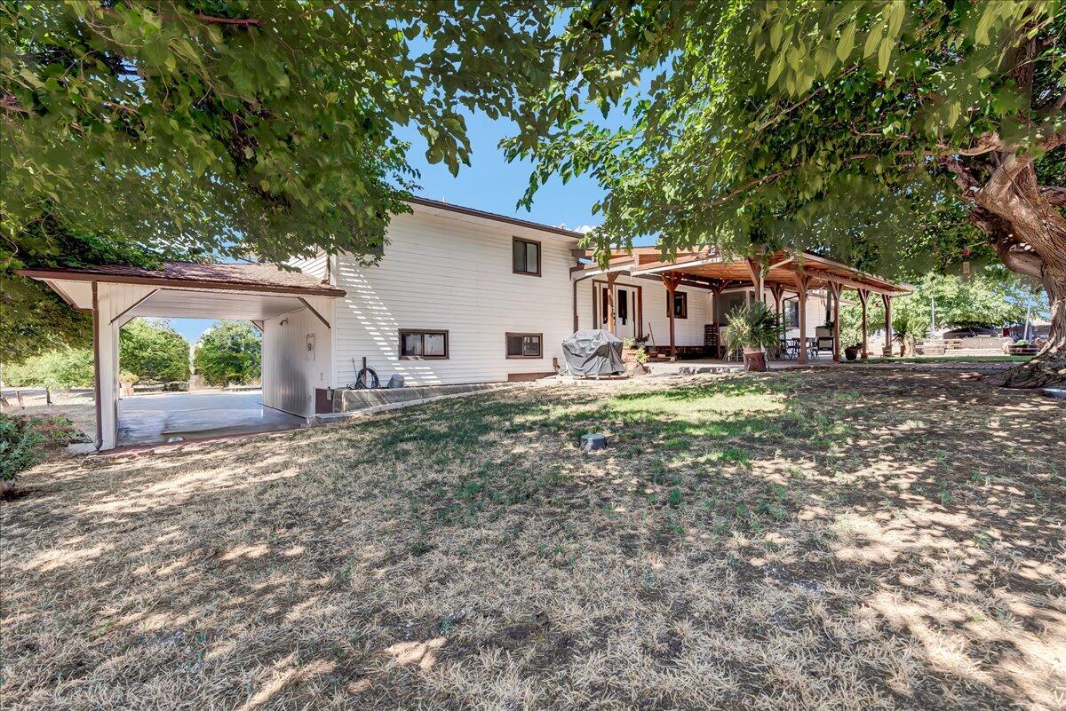 28002 Ave 56, Porterville, CA 93257