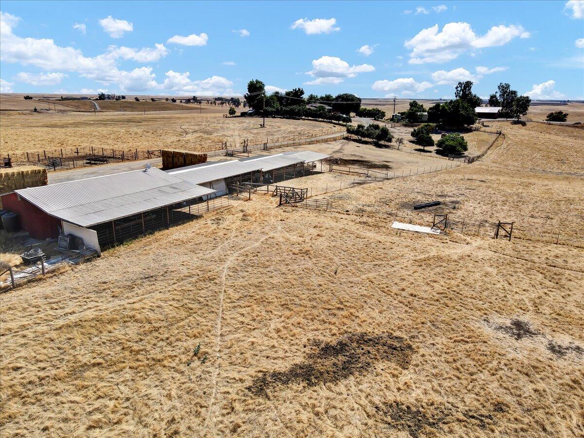 28002 Ave 56, Porterville, CA 93257