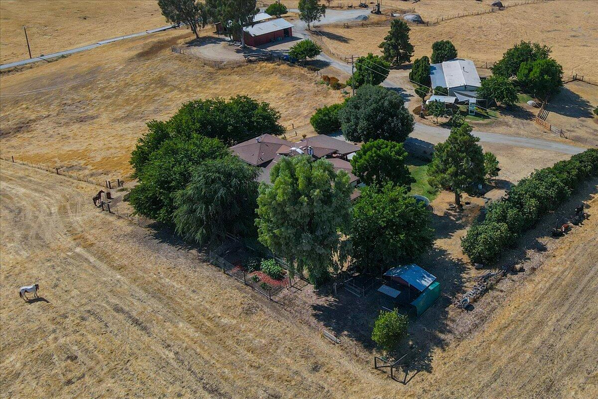 28002 Ave 56, Porterville, CA 93257