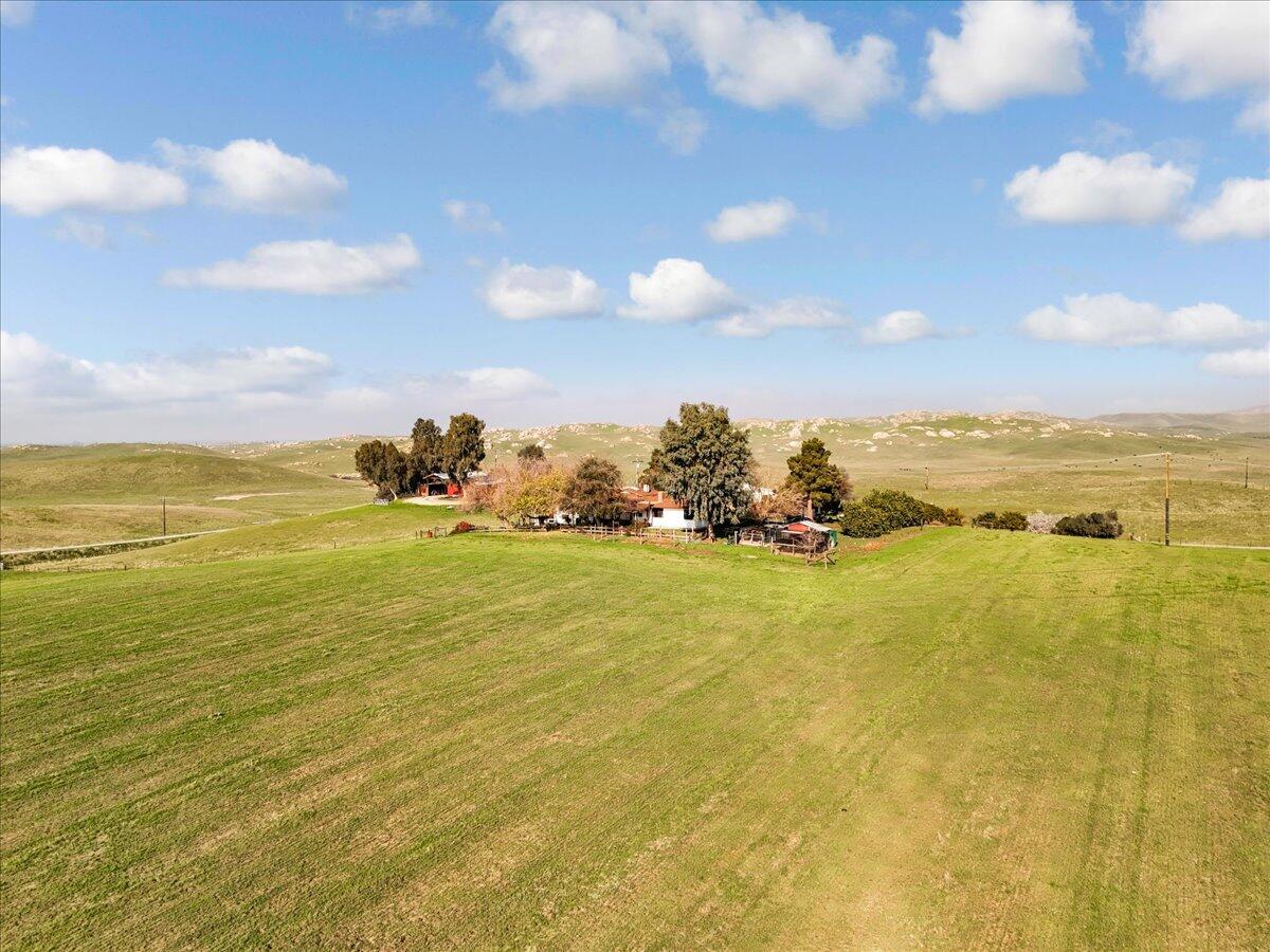 28002 Ave 56, Porterville, CA 93257