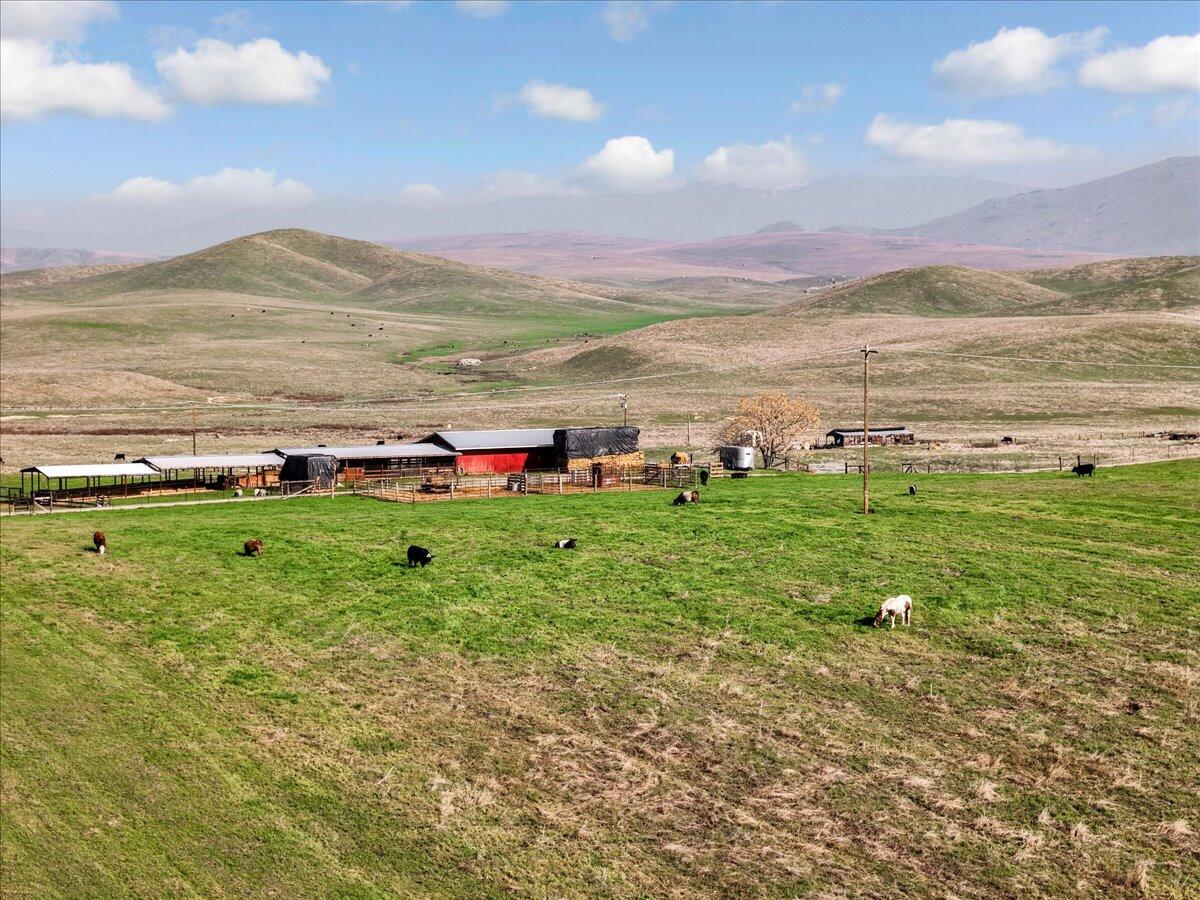28002 Ave 56, Porterville, CA 93257