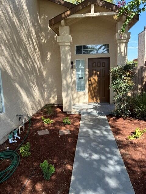 670 12th Ave, Kingsburg, CA 93631