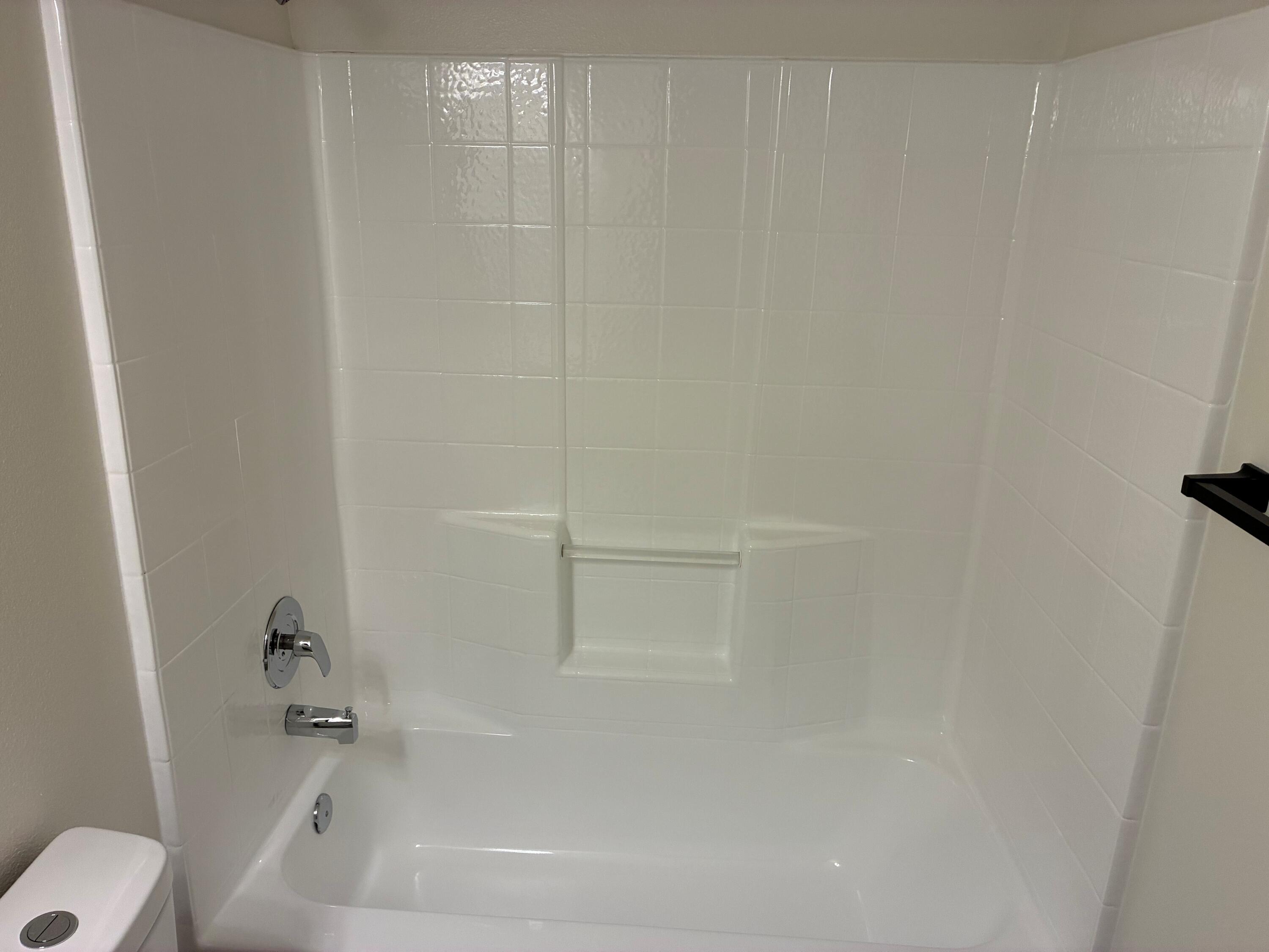670 12th Ave, Kingsburg, CA 93631
