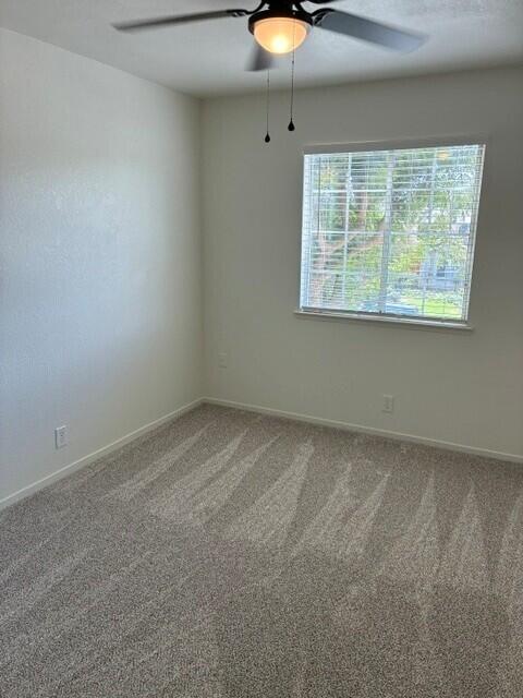 670 12th Ave, Kingsburg, CA 93631