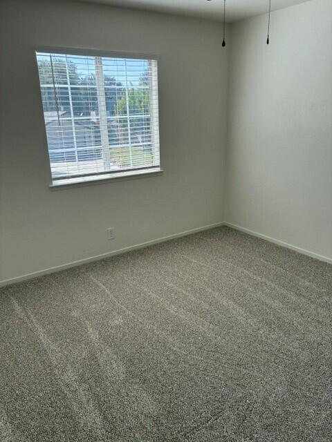 670 12th Ave, Kingsburg, CA 93631