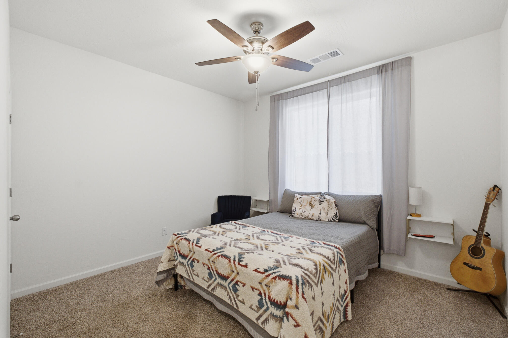 1977 Sherbrook Ave, Tulare, CA 93274