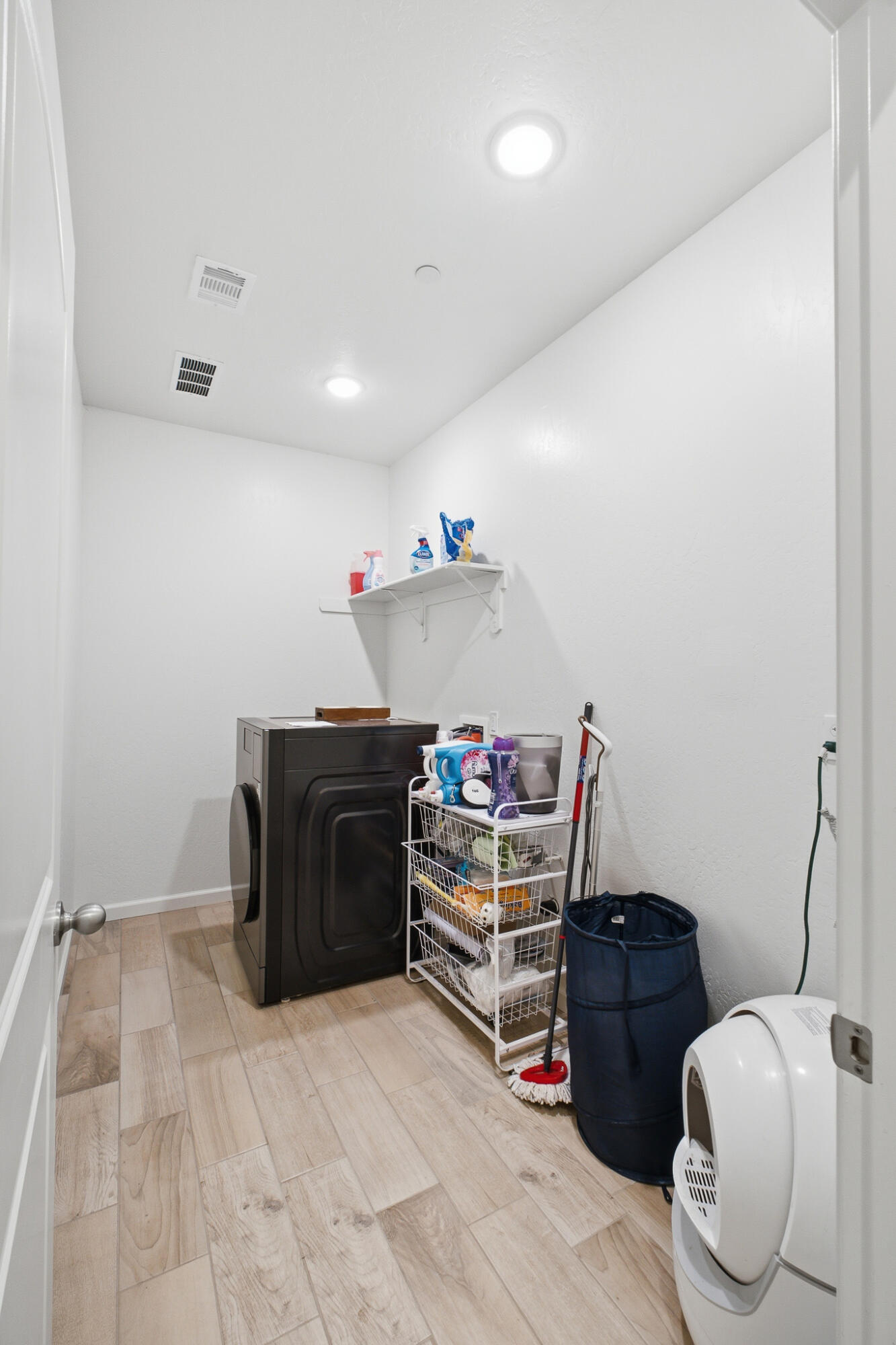 1977 Sherbrook Ave, Tulare, CA 93274