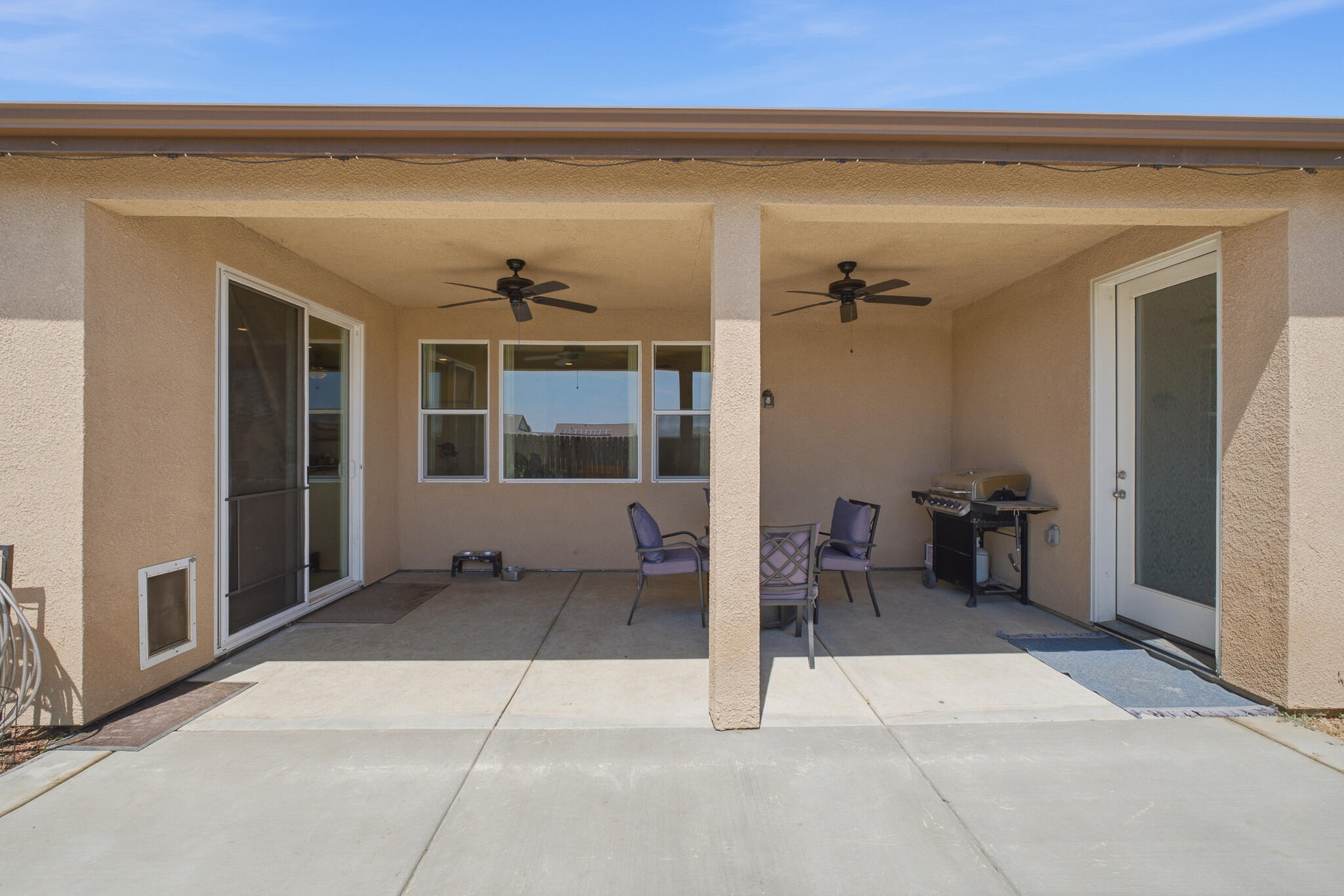 1977 Sherbrook Ave, Tulare, CA 93274