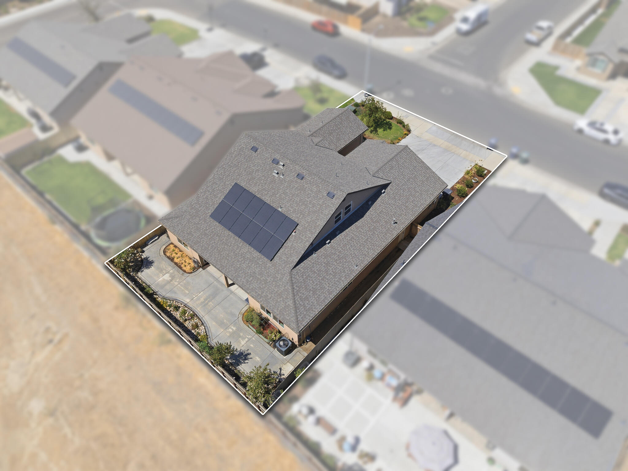 1977 Sherbrook Ave, Tulare, CA 93274